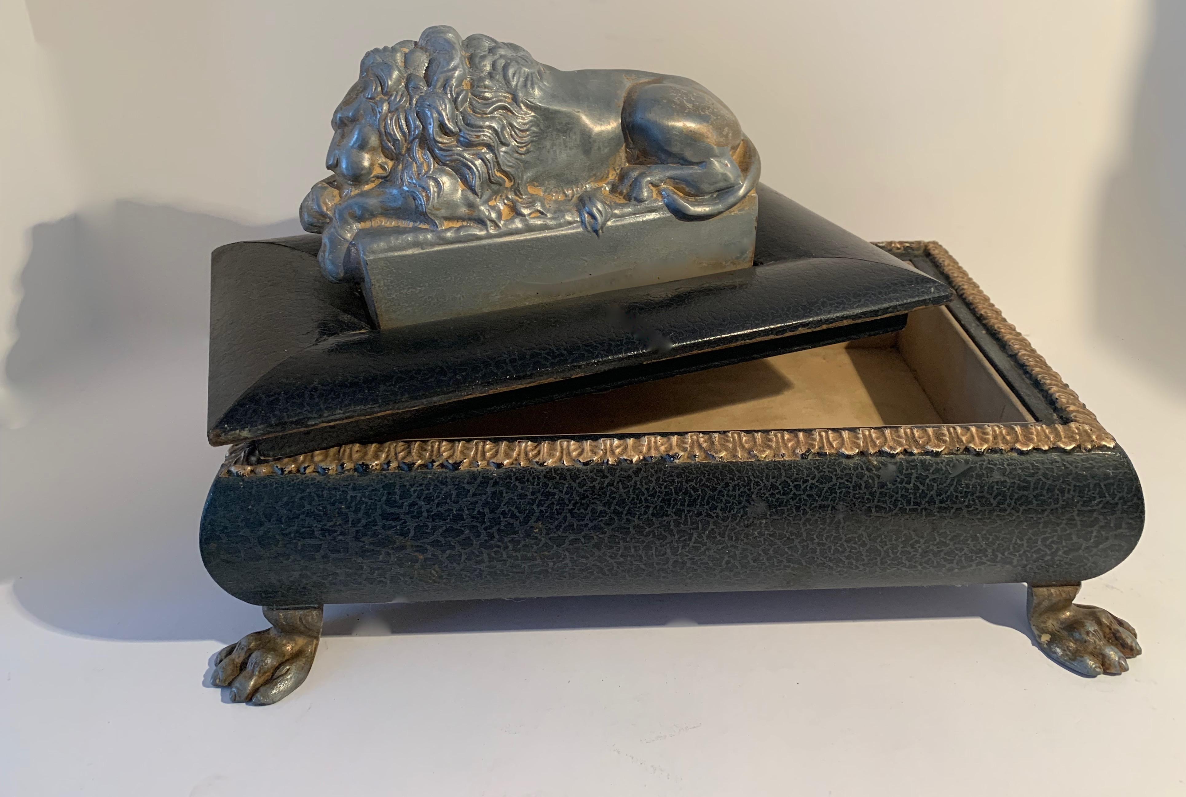 Footer Letter Box with Reclining Lion In Good Condition In Los Angeles, CA
