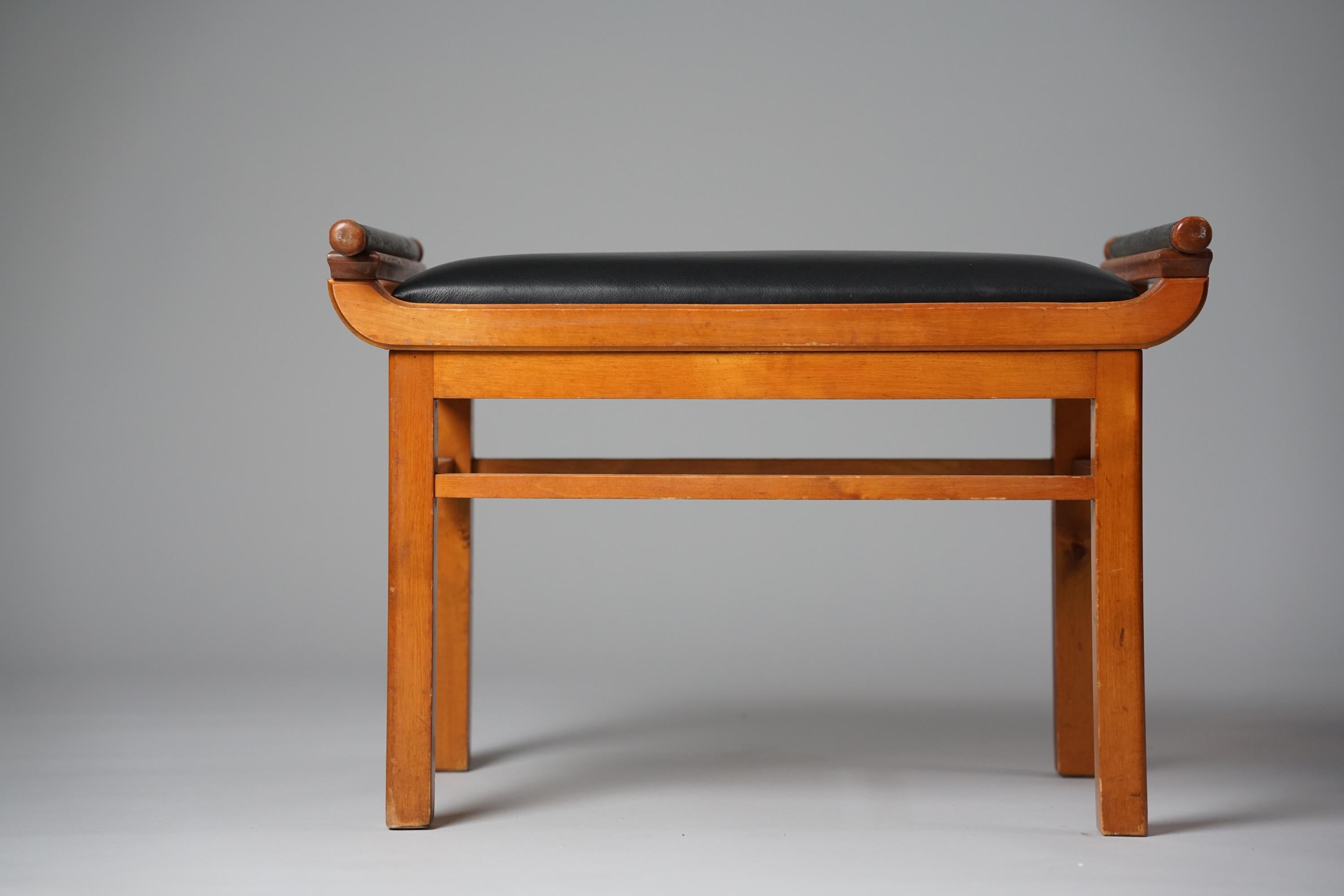 Footstool, attrb. Birger Hahl, Early 20th Century In Good Condition In Helsinki, FI