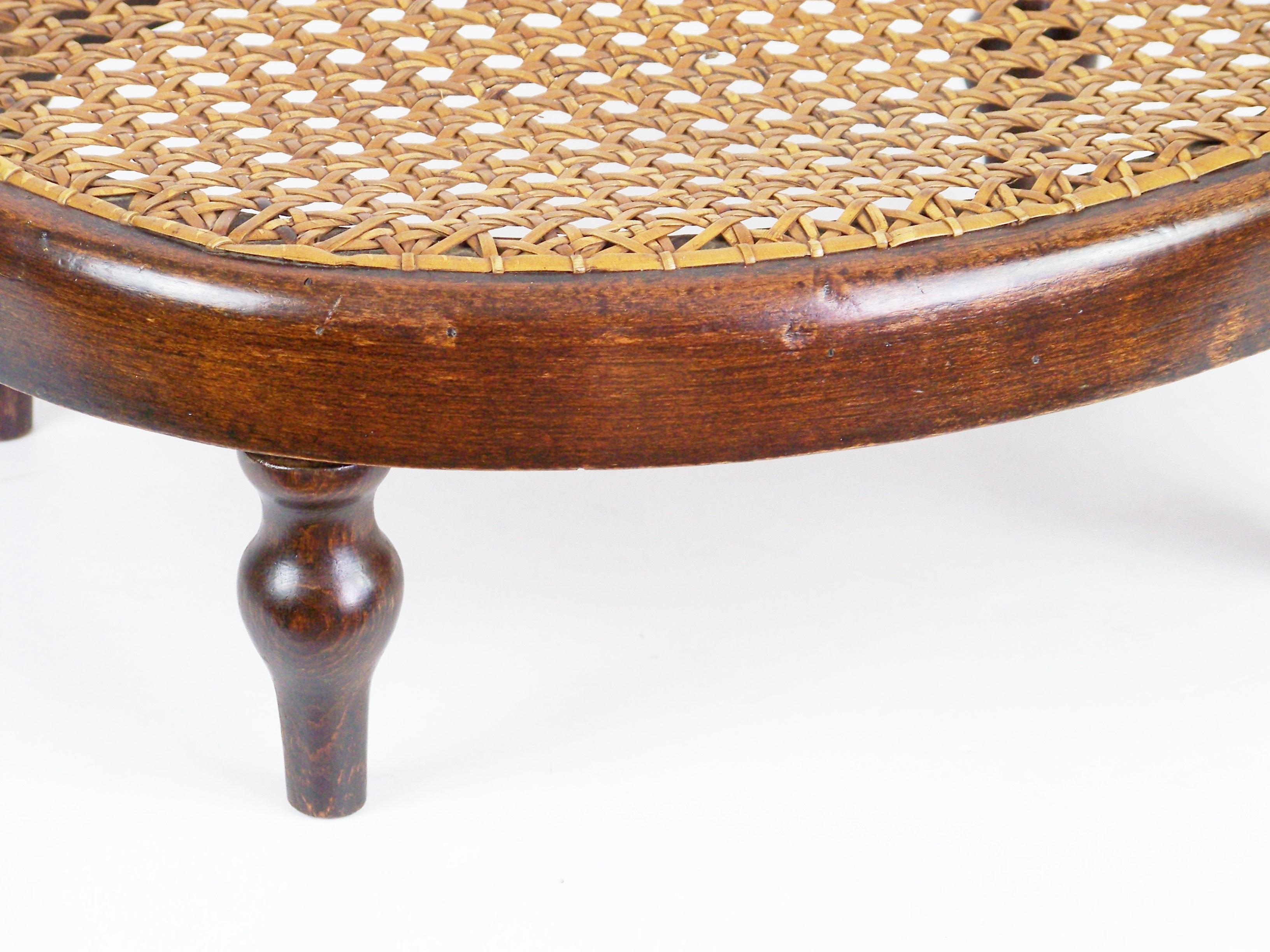 Austrian Footstool Fischel Nr.1, Design Thonet