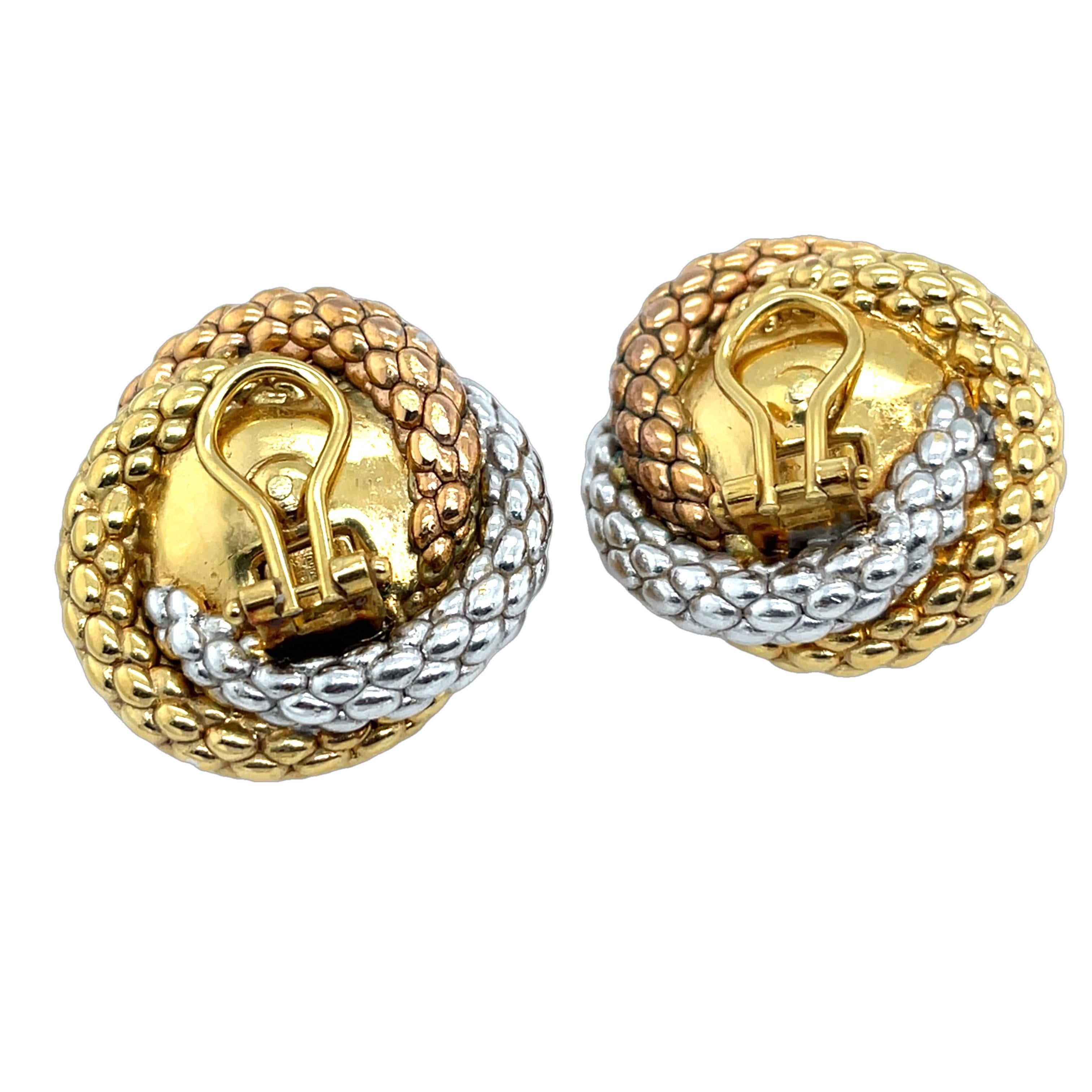 Fope 18ct 3 Farbe Gold Ziegelglieder-Ohrringe mit Textur-Motiv und Knopfleiste im Zustand „Hervorragend“ in London, GB