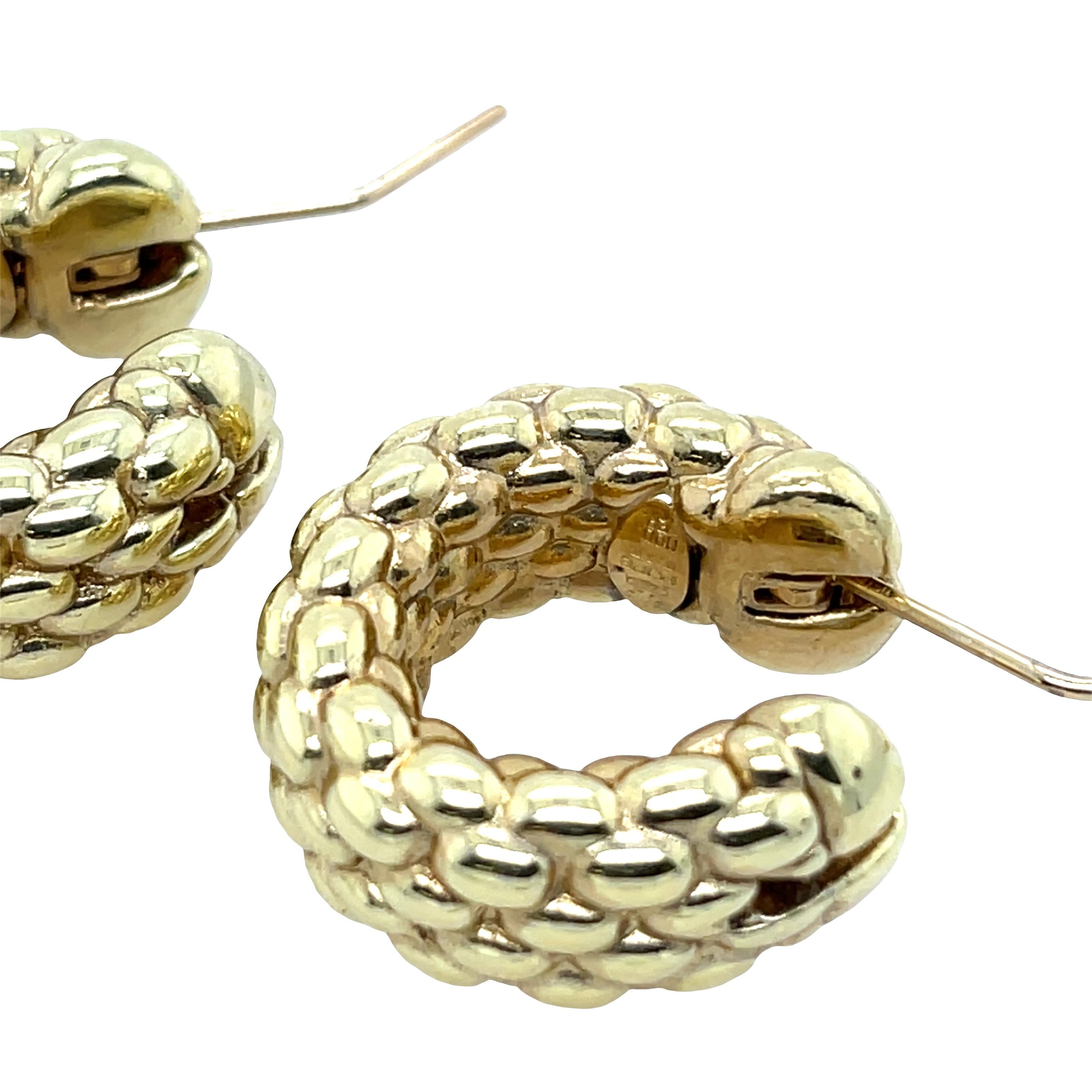 Orecchini a cerchio in oro giallo 18ct Fope in vendita 2