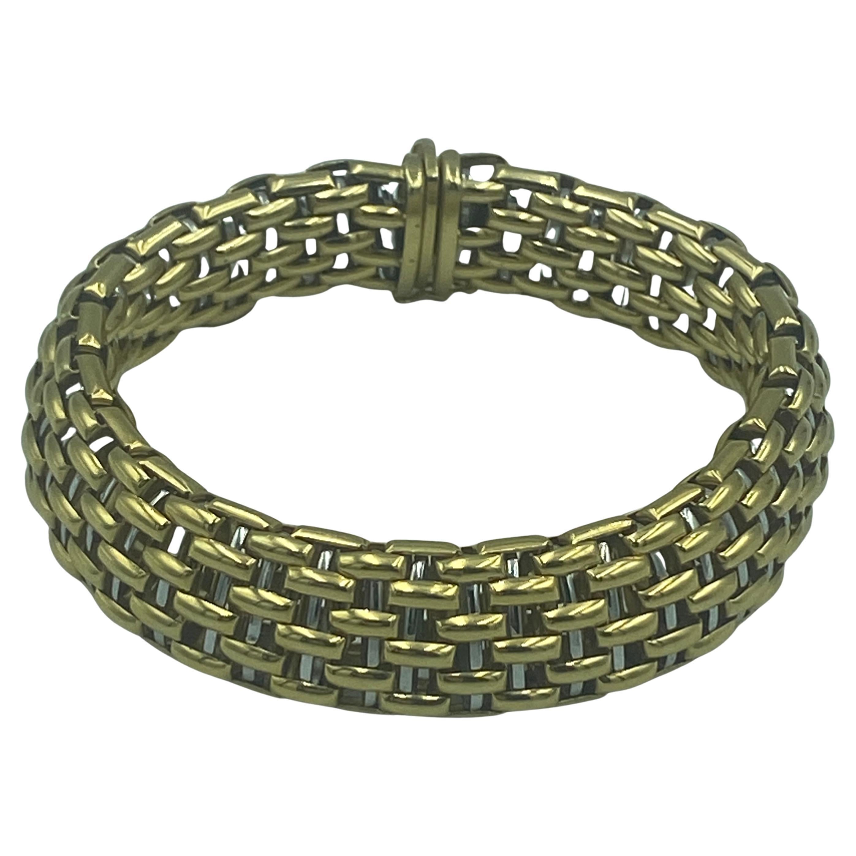 Fope 18k gold latticework bracelet, part of set with necklace sold separately For Sale