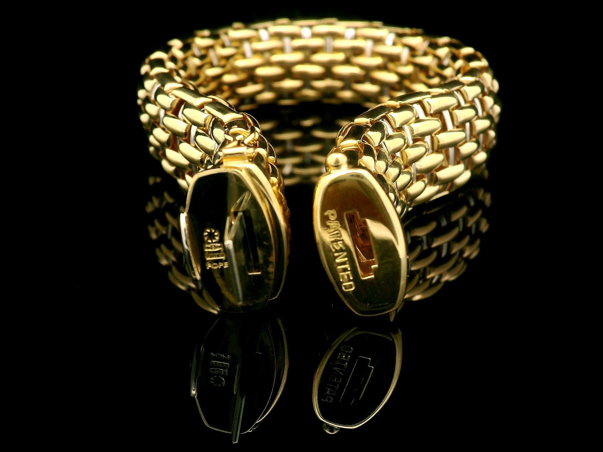 FOPE Bracelet élégant à larges maillons en or jaune et blanc 18 carats en vente 1