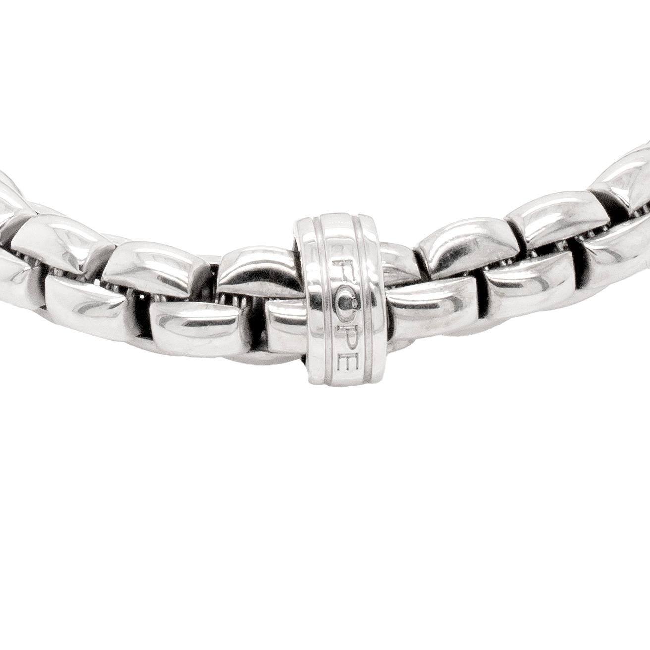 This stunning bracelet by FOPE, from their signature Eka Collection, is exquisitely crafted from the finest 18 carat white gold.

Built upon the brand's groundbreaking Flex'it concept, the beautiful bracelet will expand in size by up to 30% when