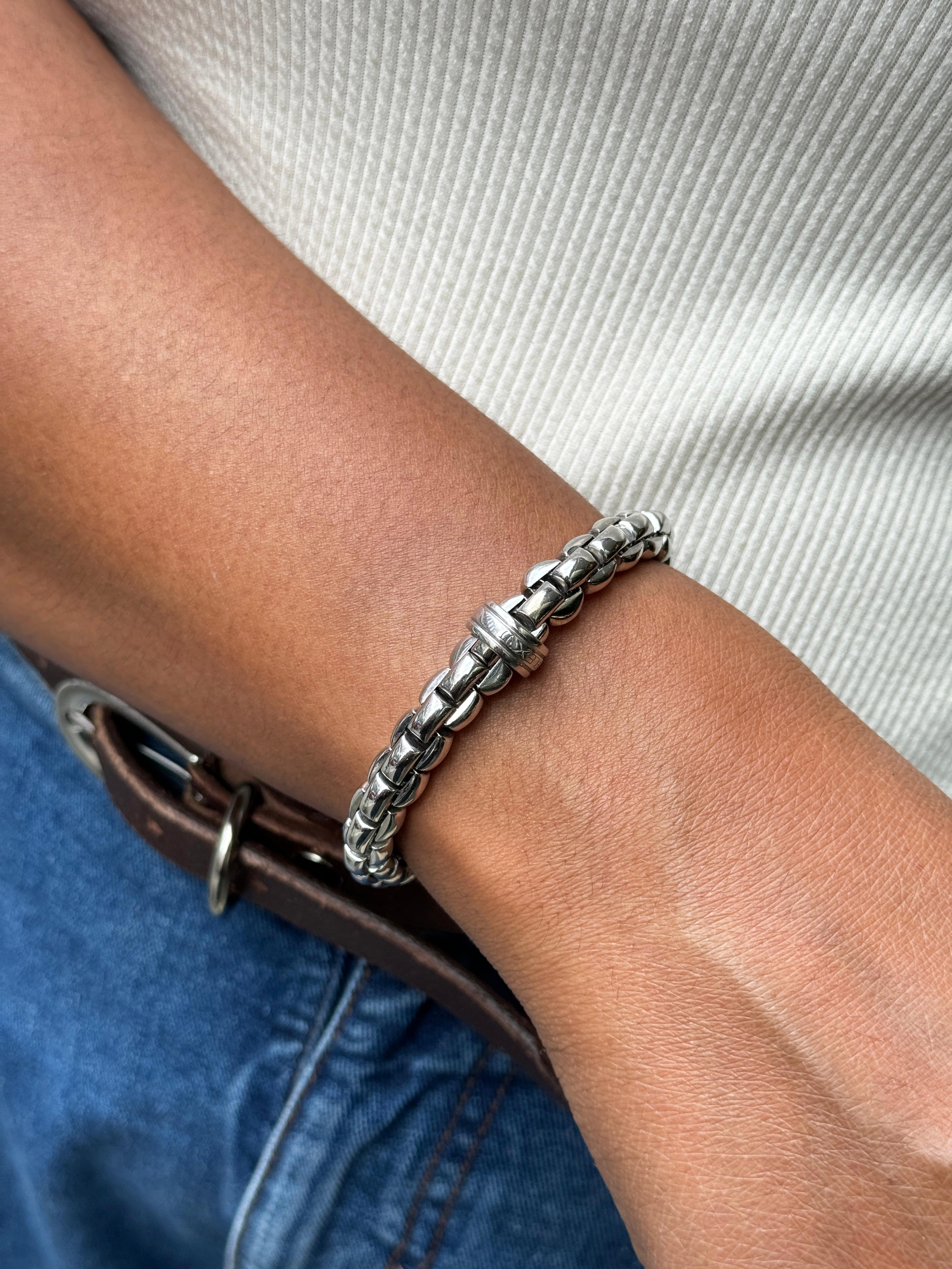 Women's or Men's FOPE Eka Flex'it 18 Carat White Gold Mesh Bracelet For Sale