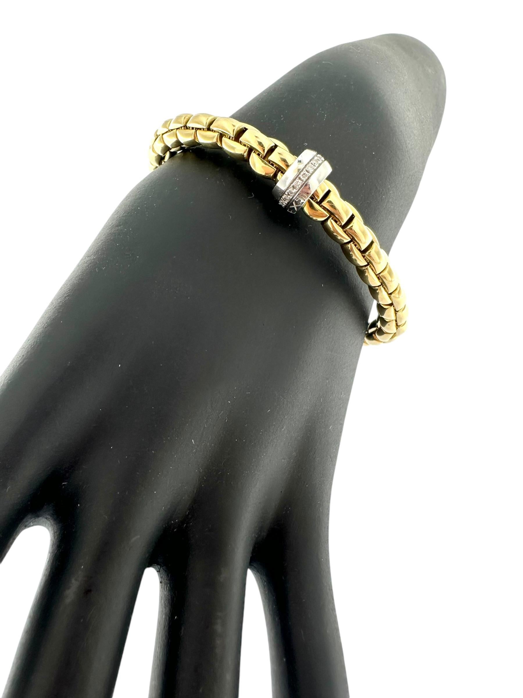 Brilliant Cut Fope Flex Yellow and White Gold Bracelet with Diamonds For Sale