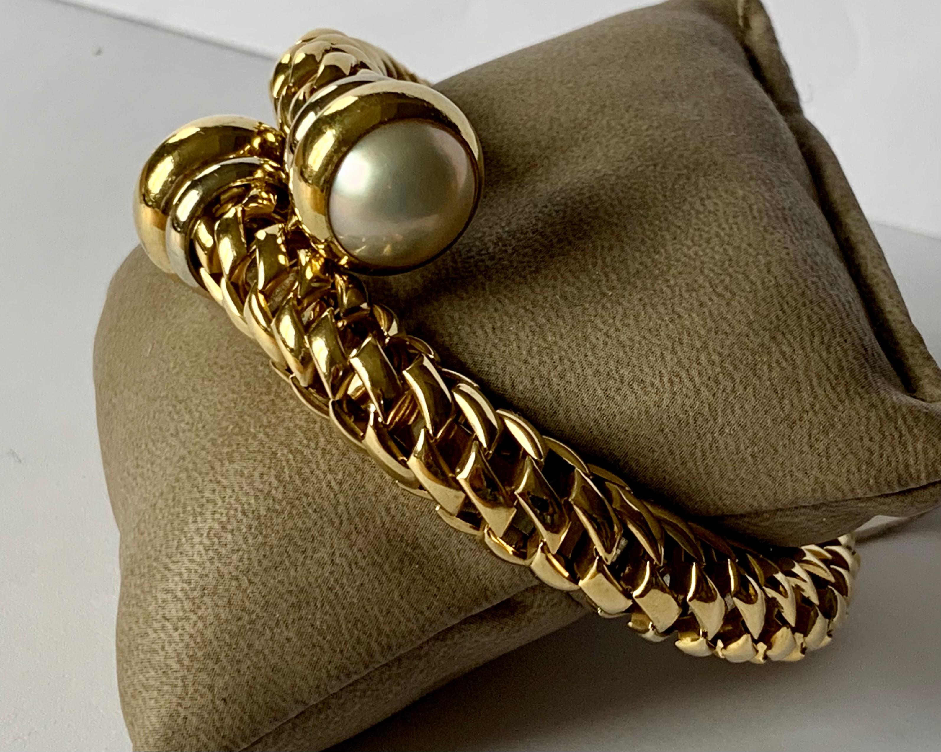 Round Cut Fope Italian 18 Karat Yellow Gold Coil Bracelet Pearl Endcaps