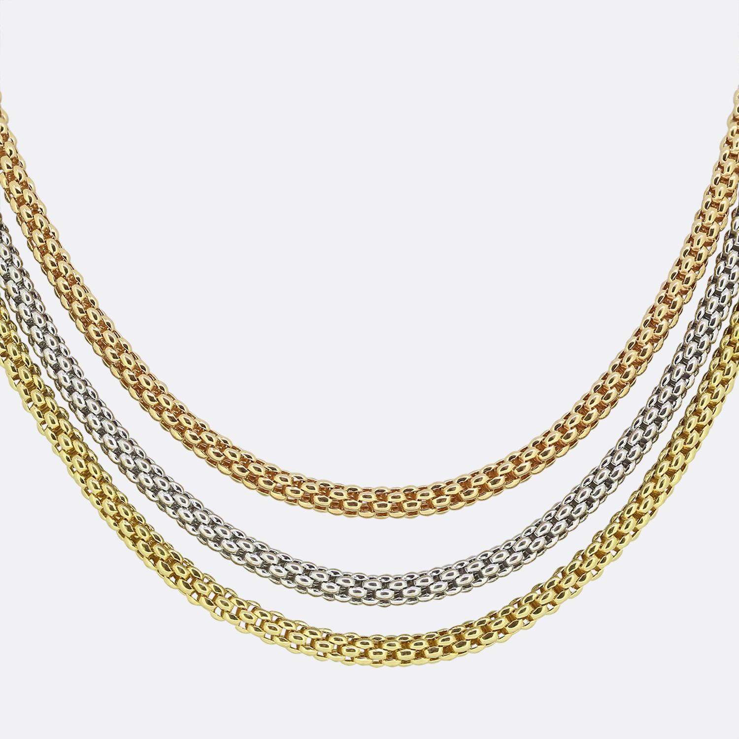 Here we have a wonderful 18ct gold chain necklace from luxury jewellery designer Fope. This chic piece forms part of their Profili collection, has been crafted from yellow, white and rose gold and is a testament to the brand's commitment to fine