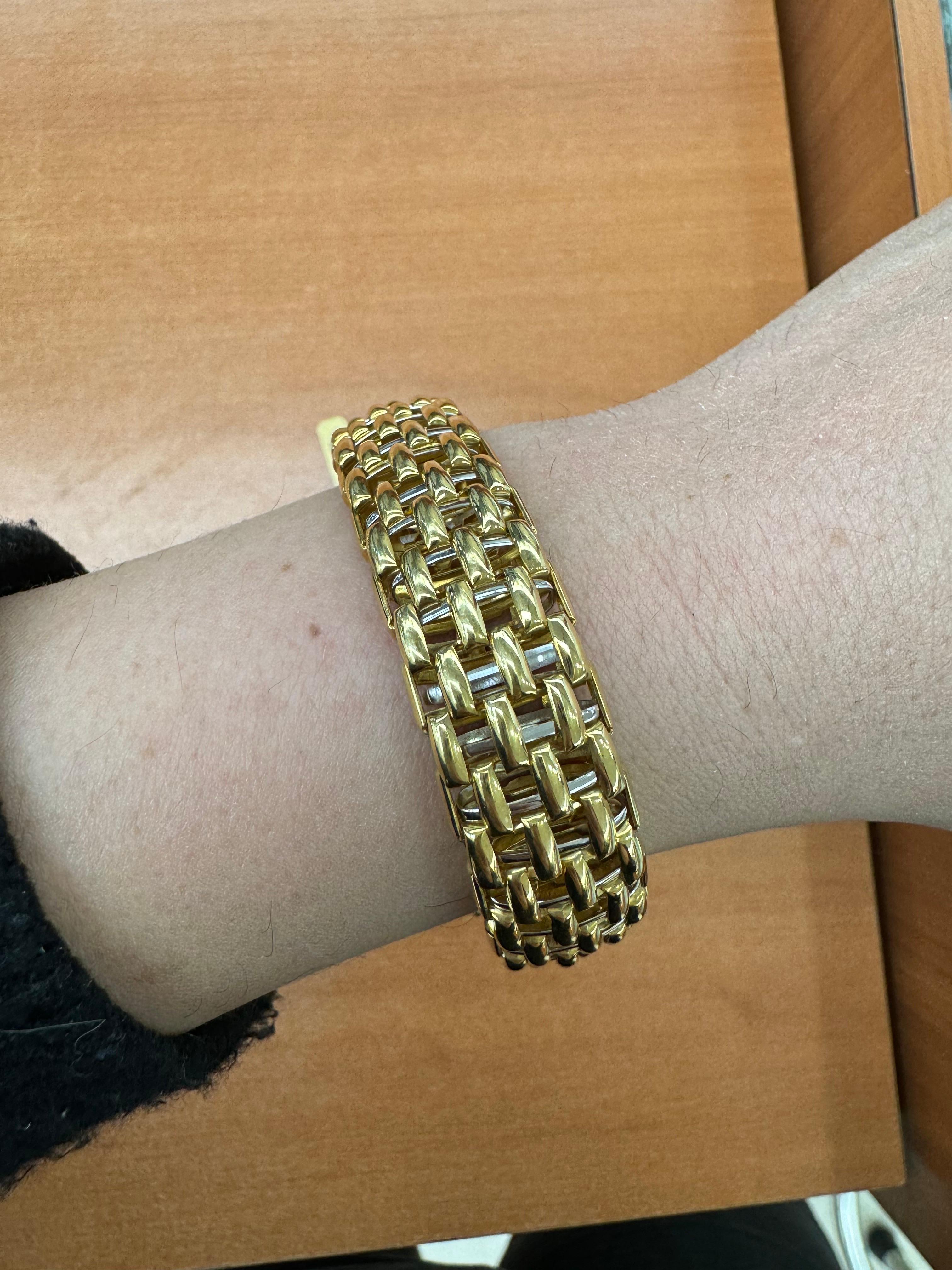 Contemporary Fope Two-Tone Gold Basket Woven Motif Bracelet 49.2 Grams 18 Karat Yellow Gold For Sale