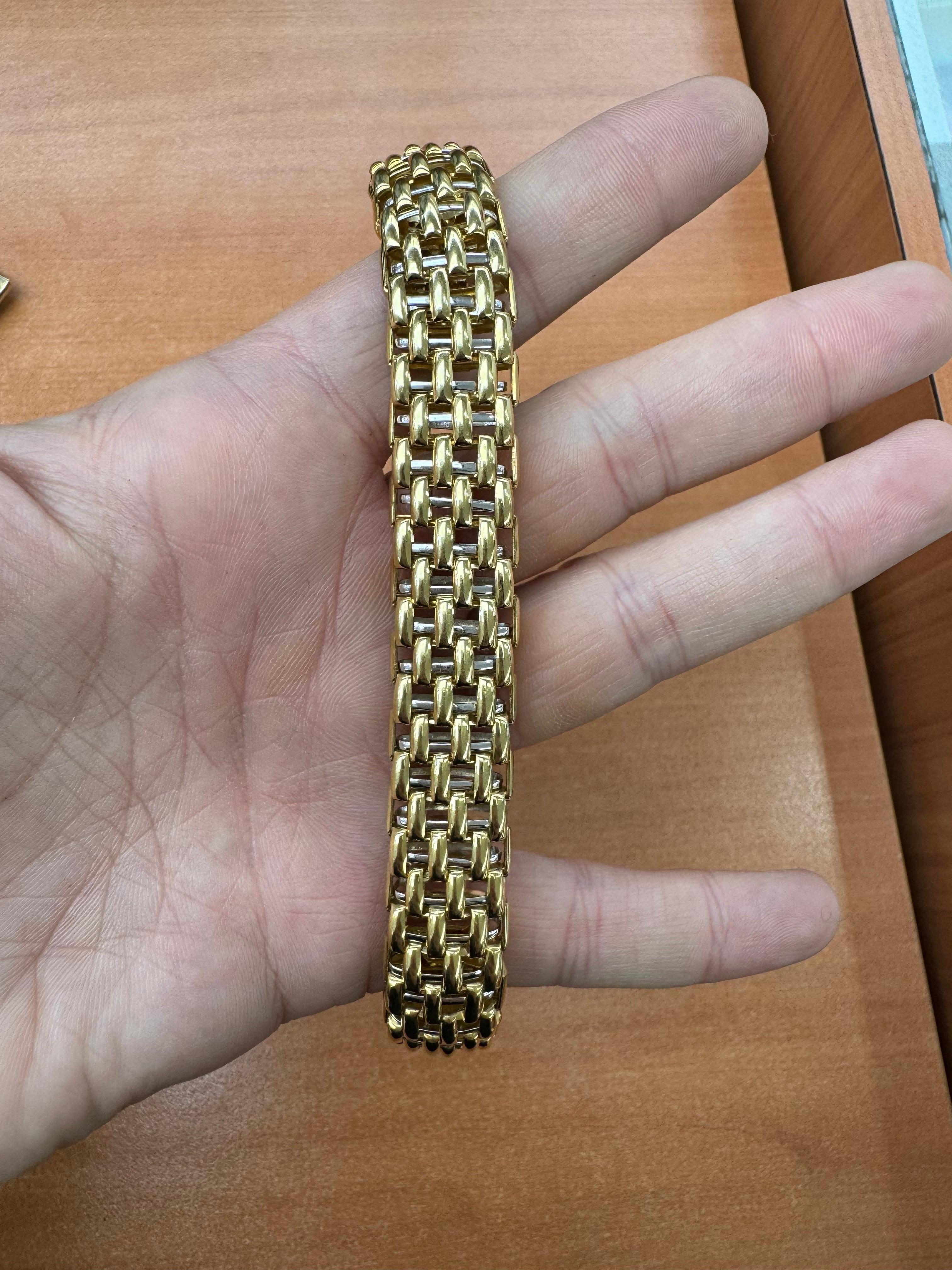 Fope Two-Tone Gold Basket Woven Motif Bracelet 49.2 Grams 18 Karat Yellow Gold In Excellent Condition For Sale In New York, NY