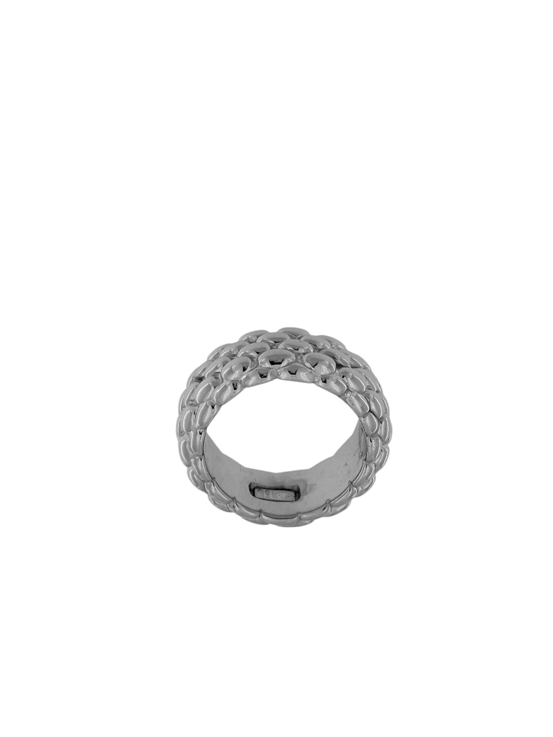 Fope White Gold Band Ring In Excellent Condition For Sale In Esch sur Alzette, Esch-sur-Alzette