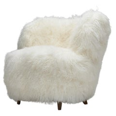 Für Blanca - Single European Easy Chair in Lush Shearling.