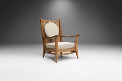 For Grace - Bas Van Pelt Silla de salón de roble y bouclé, Países Bajos Década de 1940