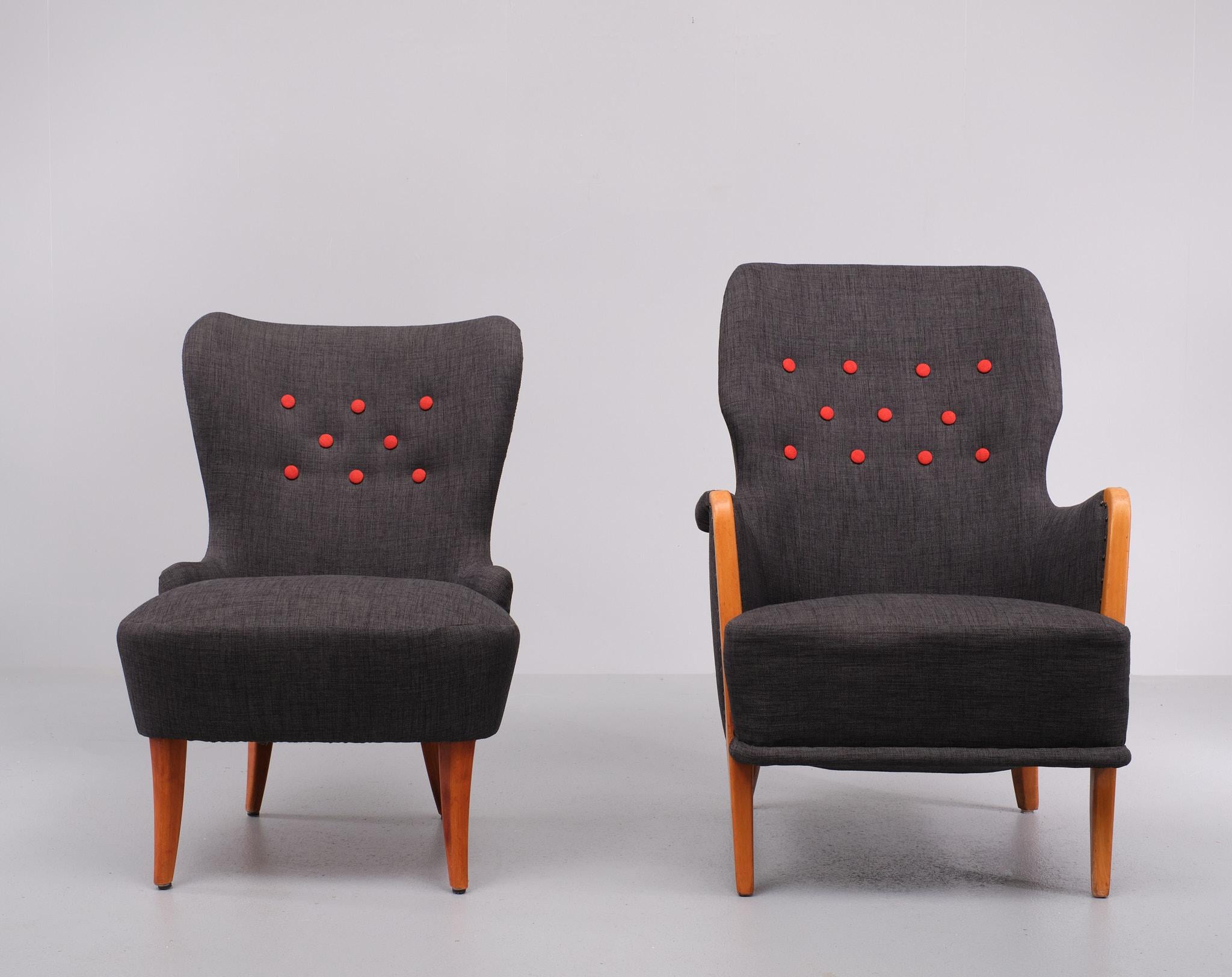 For Him and Her  Easy chairs and matching ottoman . 1950s   In Good Condition For Sale In Den Haag, NL