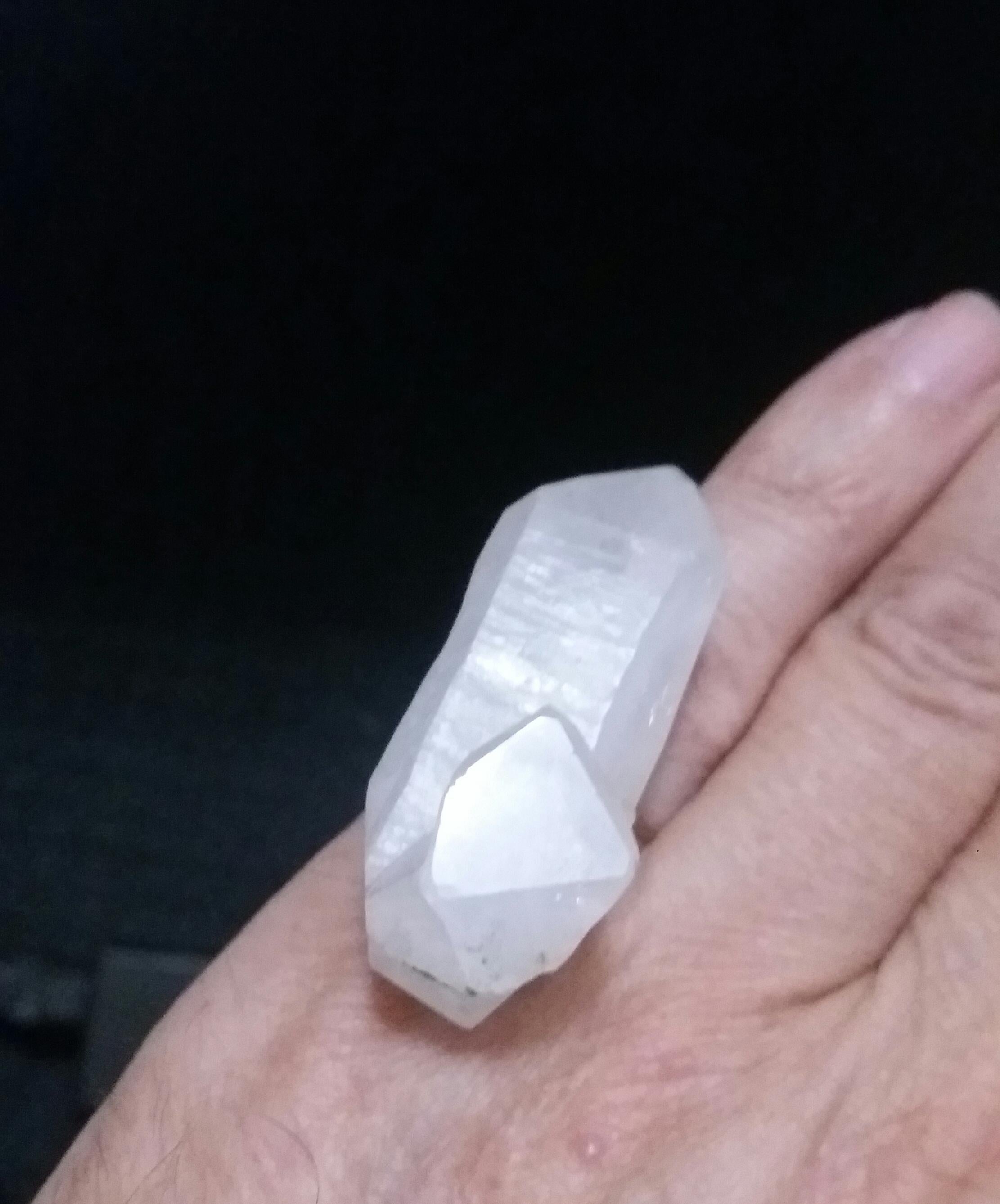 how big is a carat of quartz