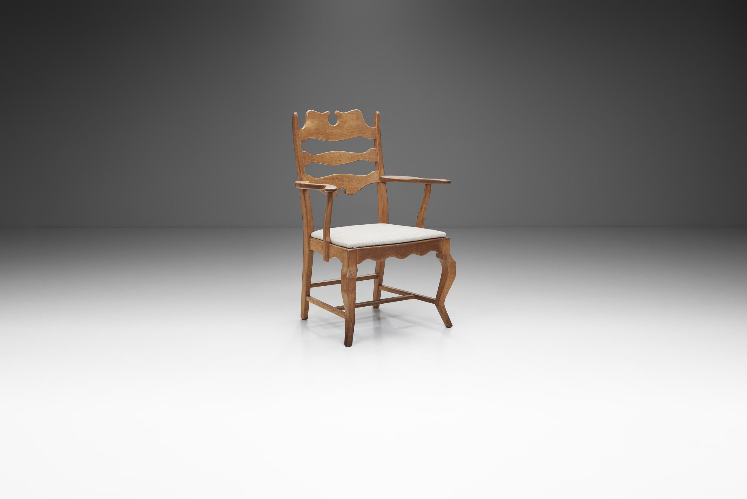 Lauren Ashley - Coppia di sedie da pranzo Henning Kjærnulf in Oak. In condizioni buone in vendita a Utrecht, NL