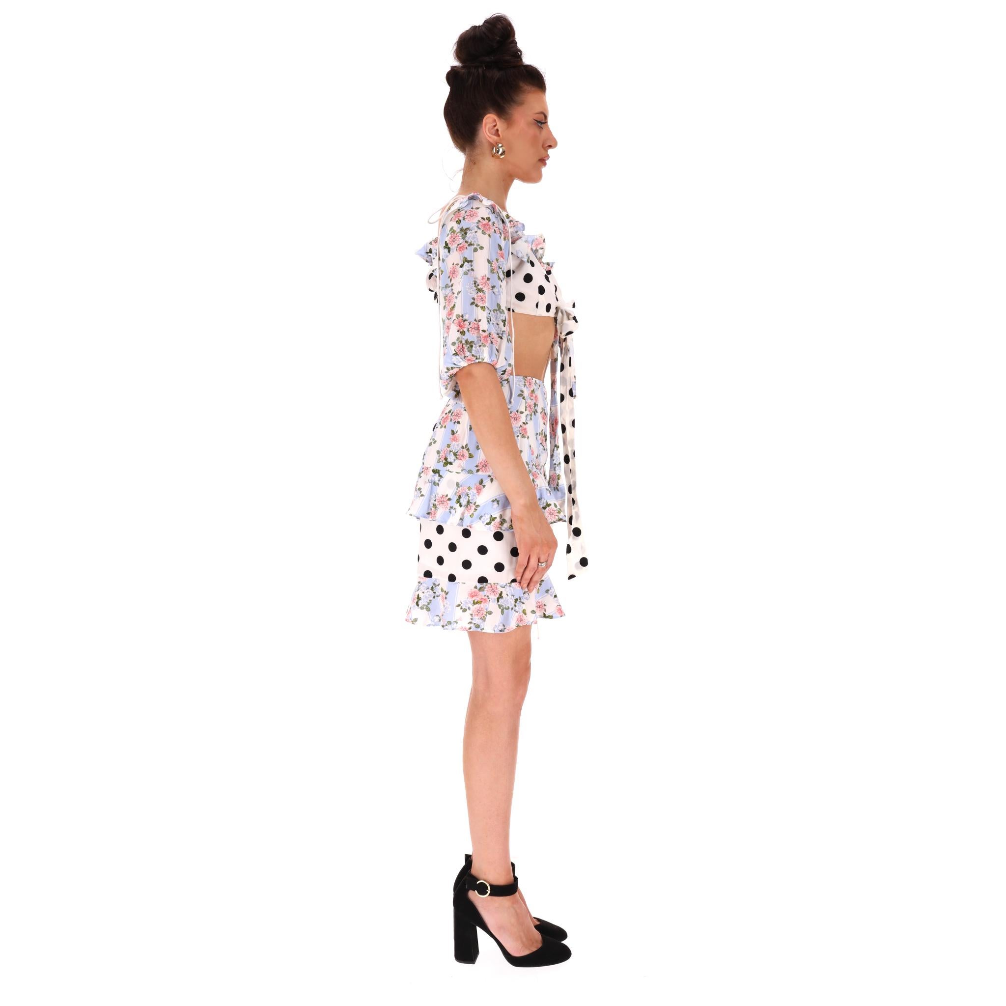 For Love & Lemons Multi-Print Ruffle Detail Cropped Top & Skirt Two-Piece Set Gris en venta