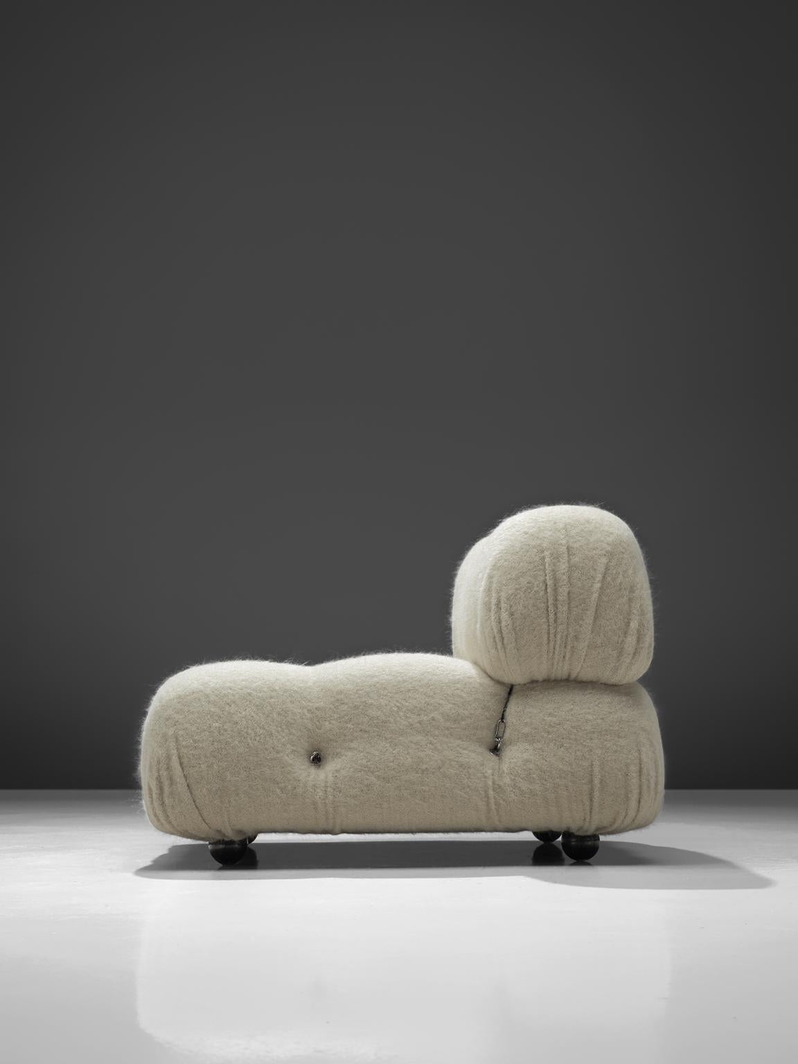 Mario Bellini, 'Camaleonda' sofa, in white Pierre Frey wool-mix upholstery, Italy, 1972.

This element is made on request in our upholstery atelier and consists of one large elements and one back rests. The back is provided with rings and