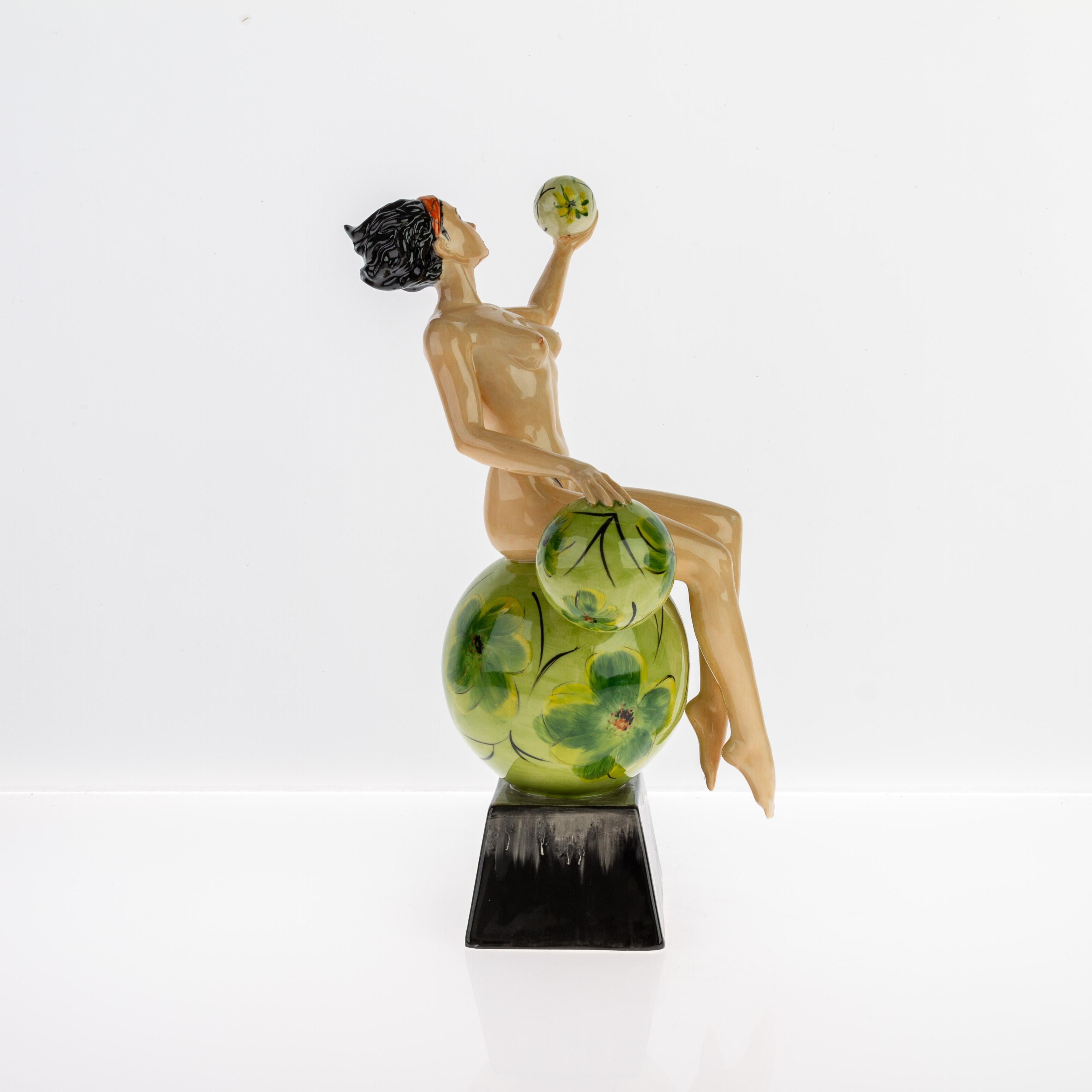 Para Peggy Davies por M. Jackson Escultura de porcelana estilo Art Decó

Envío internacional gratuito

