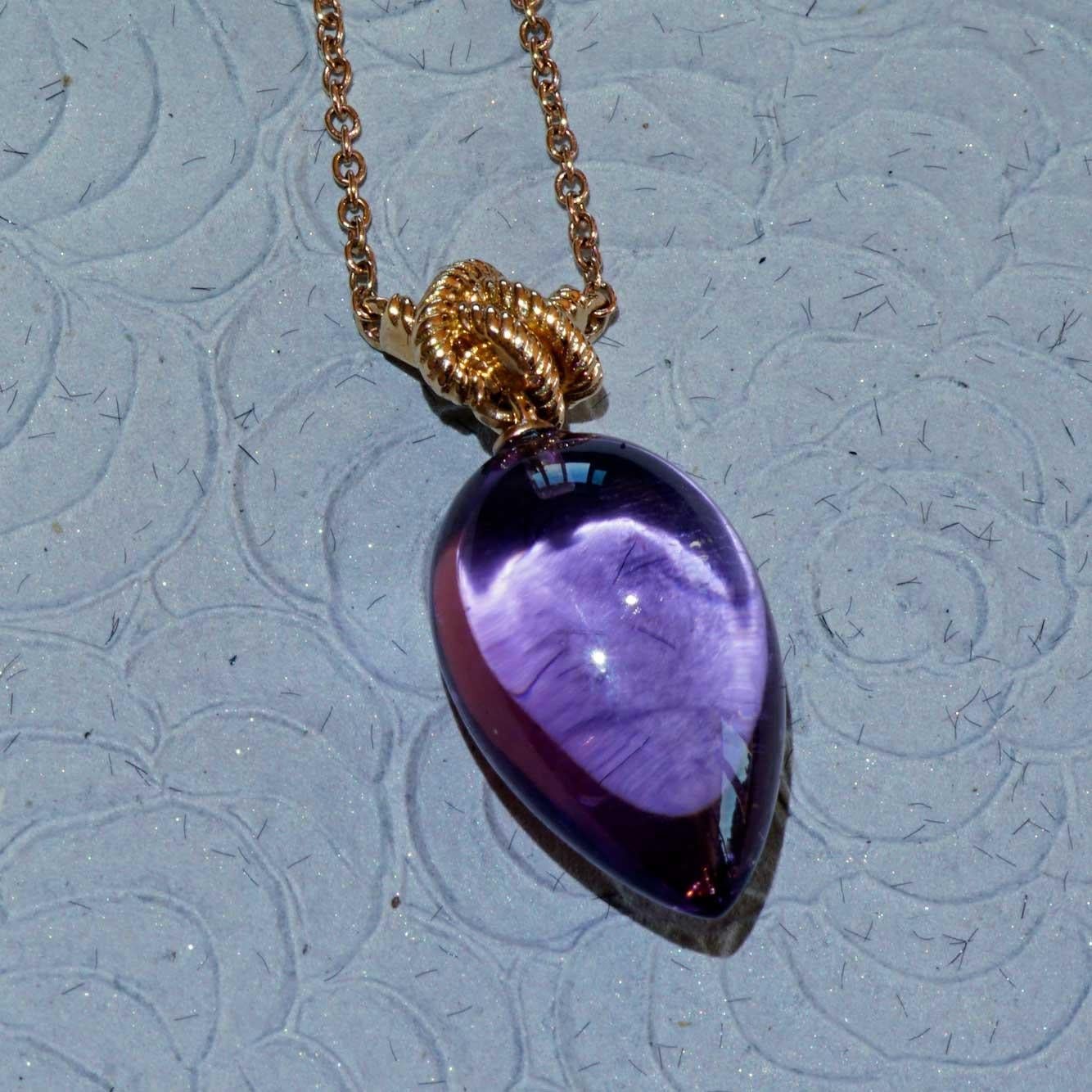 Women's or Men's For Sailors Amethyst Pendant Chain 750 Rose Gold delicate Knot Shape Amethyst For Sale