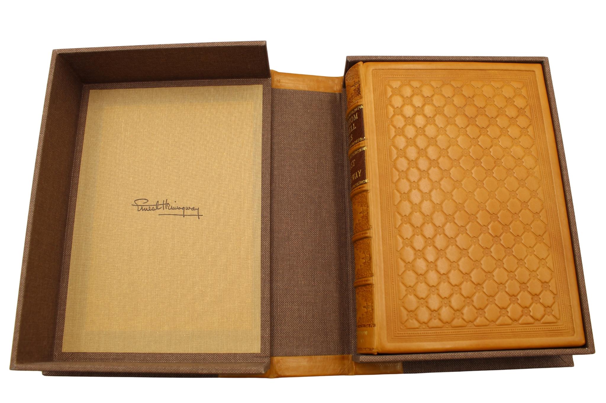 For Whom The Bell Tolls by Ernest Hemingway, First Edition, 1940 Bon état - En vente à Colorado Springs, CO