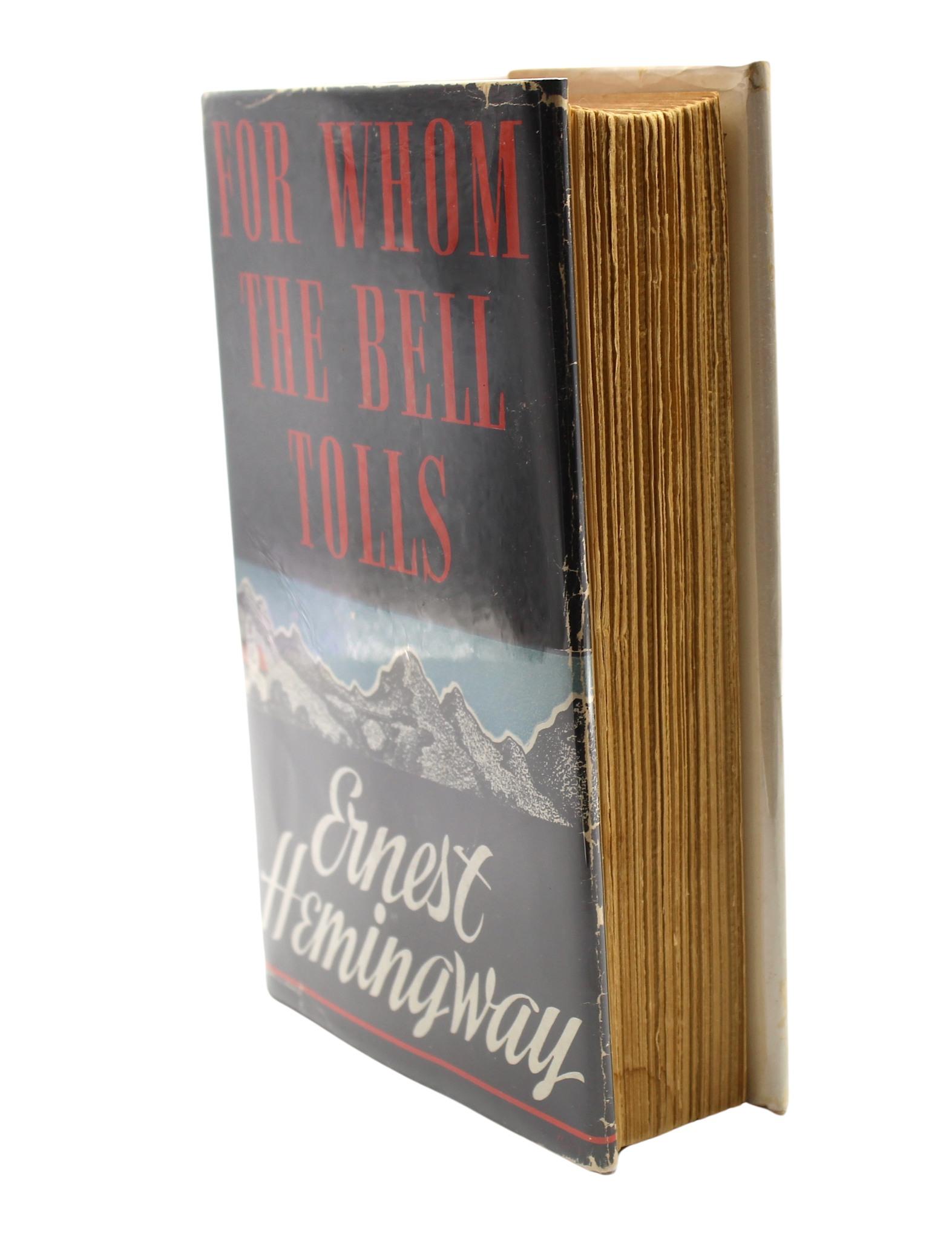 Papier Pour Whom the Bell Tolls d'Ernest Hemingway, première édition dans son DJ original, 1940 en vente