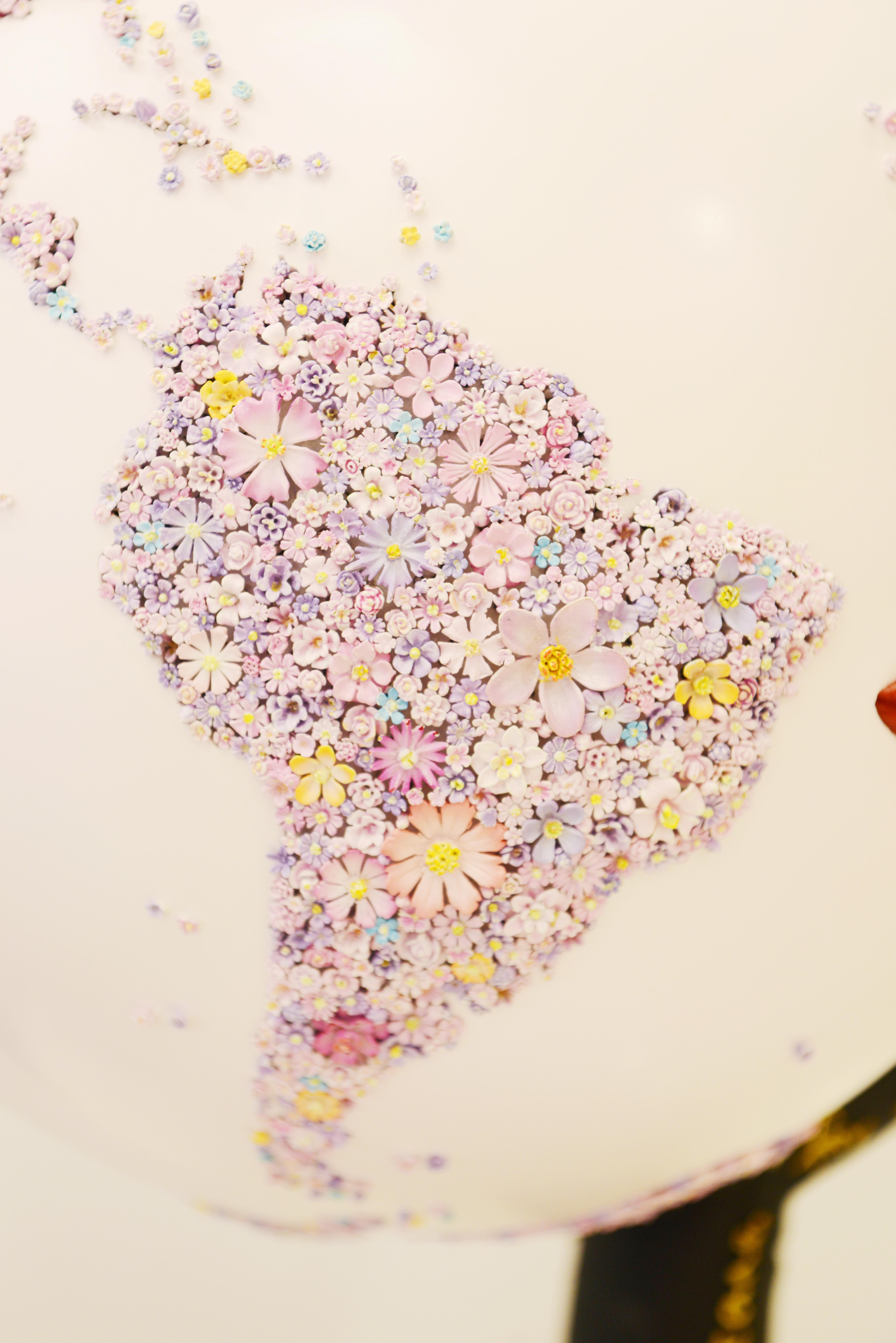 Pour les femmes, nous nous soucions de la Terre Globe violet en vente 2