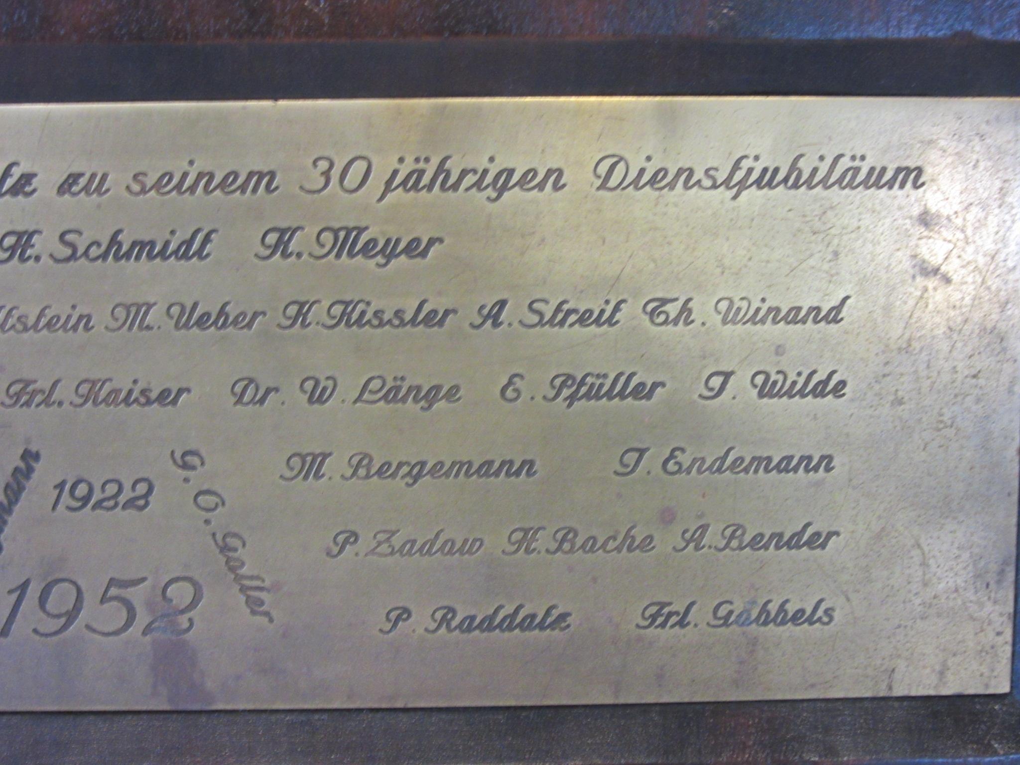 Taunus European Ford Factory Deutsche Automotive Präsentation Vintage-Autoplakette im Angebot 2