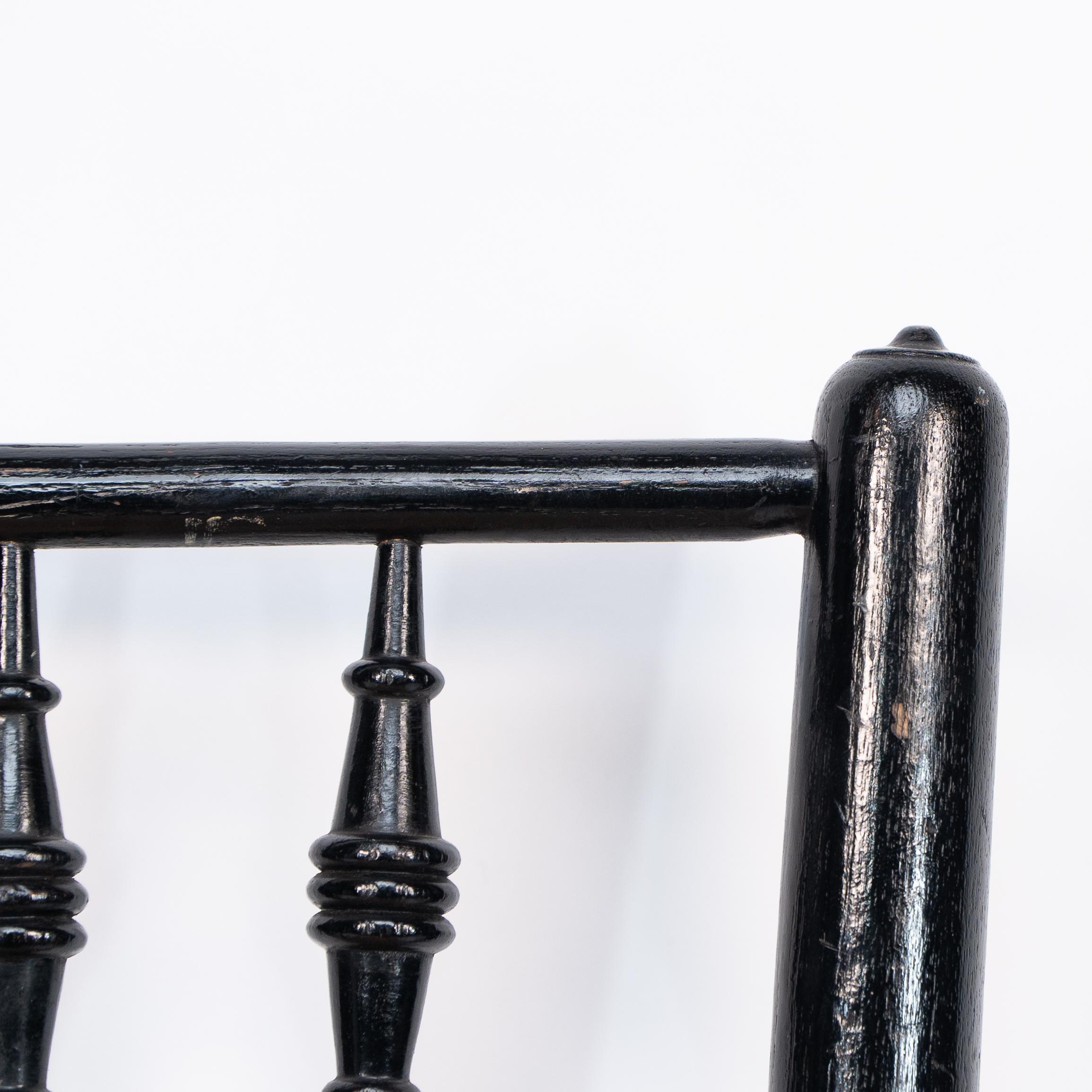 Morris & Co attr to Philip Webb. Aesthetic Movement pair rush seat Sussex chairs For Sale 4