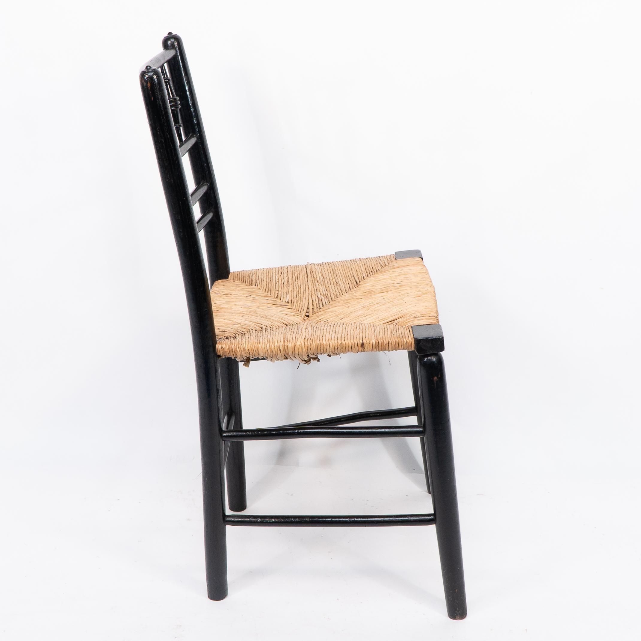 Morris & Co attr to Philip Webb. Aesthetic Movement pair rush seat Sussex chairs For Sale 10