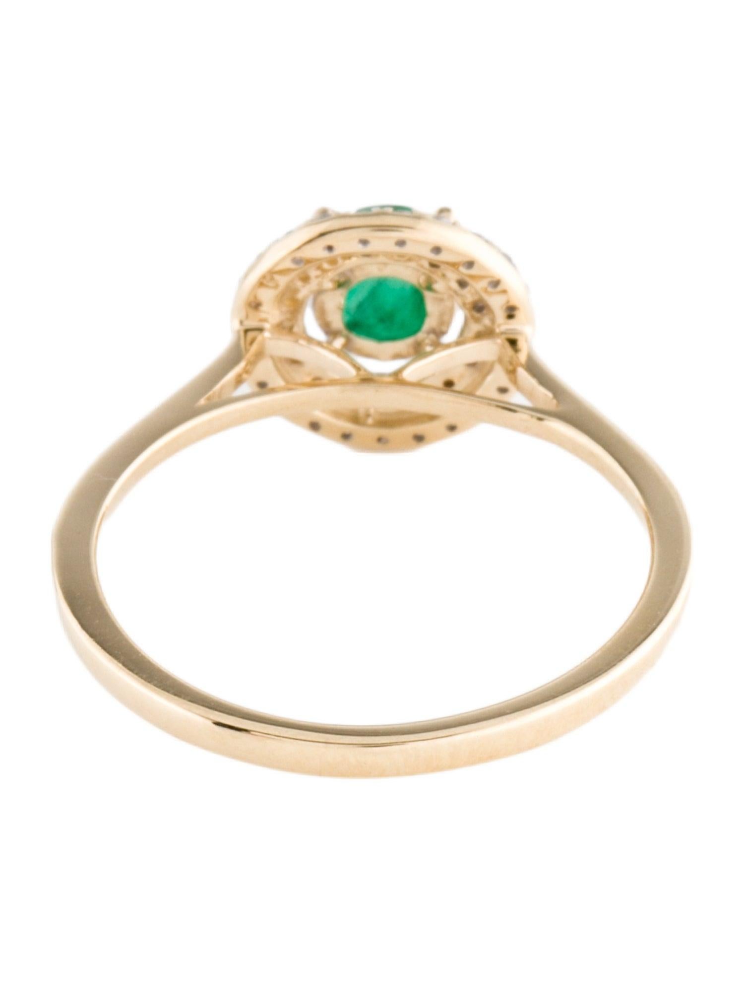 Brilliant Cut Luxurious 14K Emerald & Diamond Cocktail Ring - Size 6.25  Elegant Vintage Ring For Sale