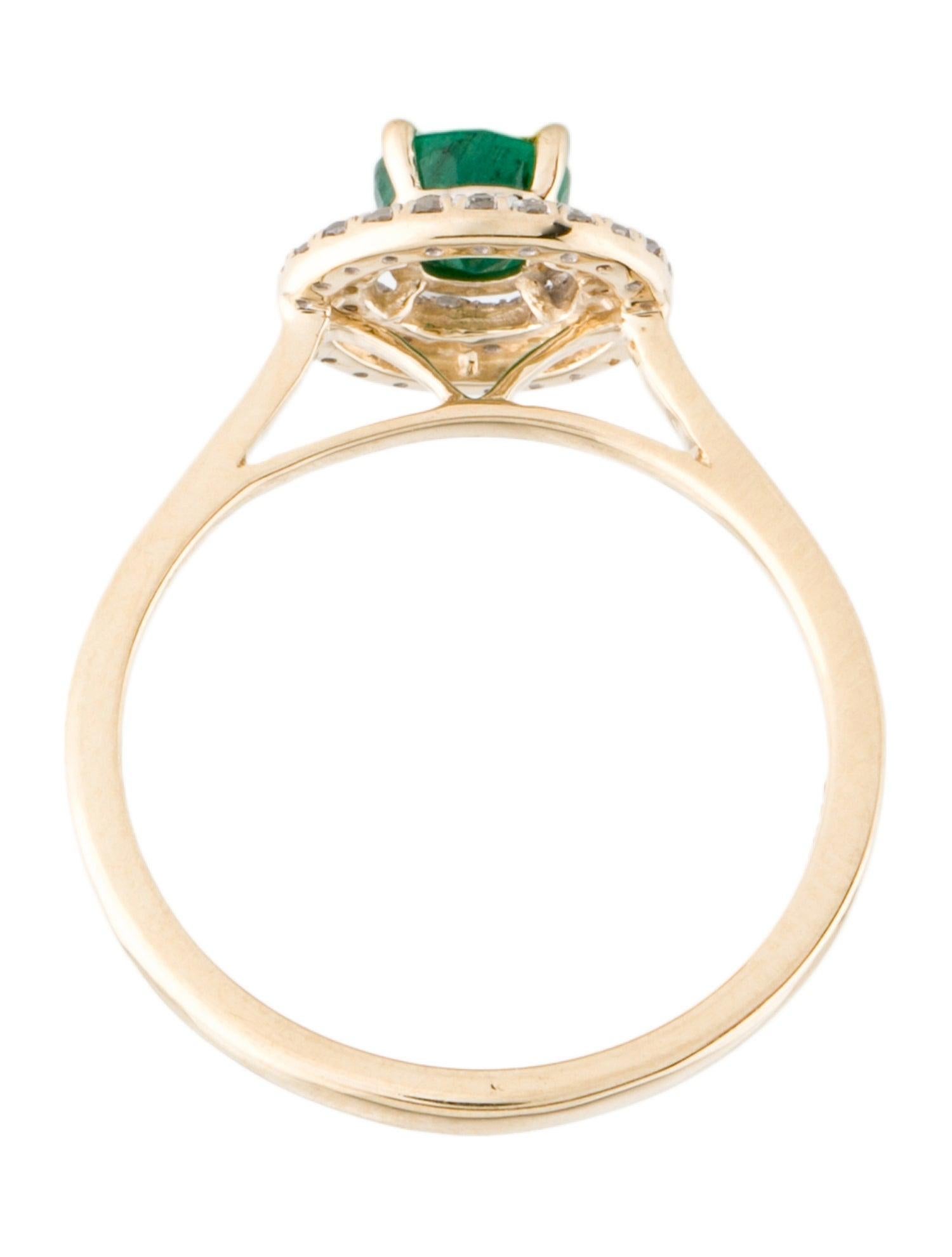 Luxurious 14K Emerald & Diamond Cocktail Ring - Size 6.25  Elegant Vintage Ring In New Condition For Sale In Holtsville, NY