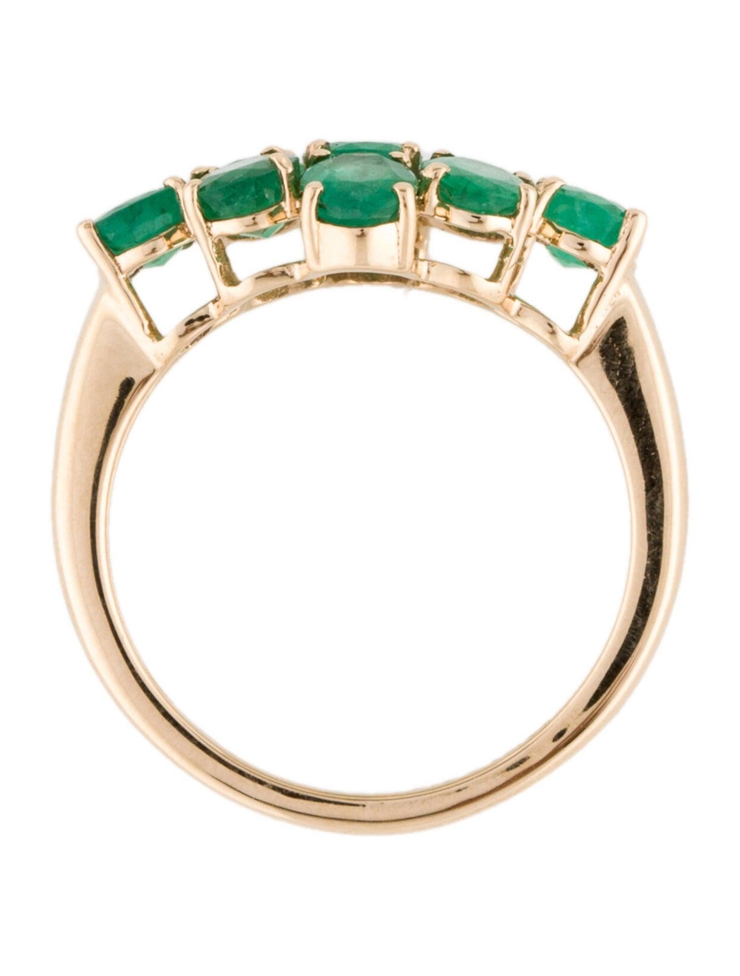 14K Emerald Cocktail Ring Size 6.75 - Elegant Statement Jewelry, Luxury Design In New Condition For Sale In Holtsville, NY