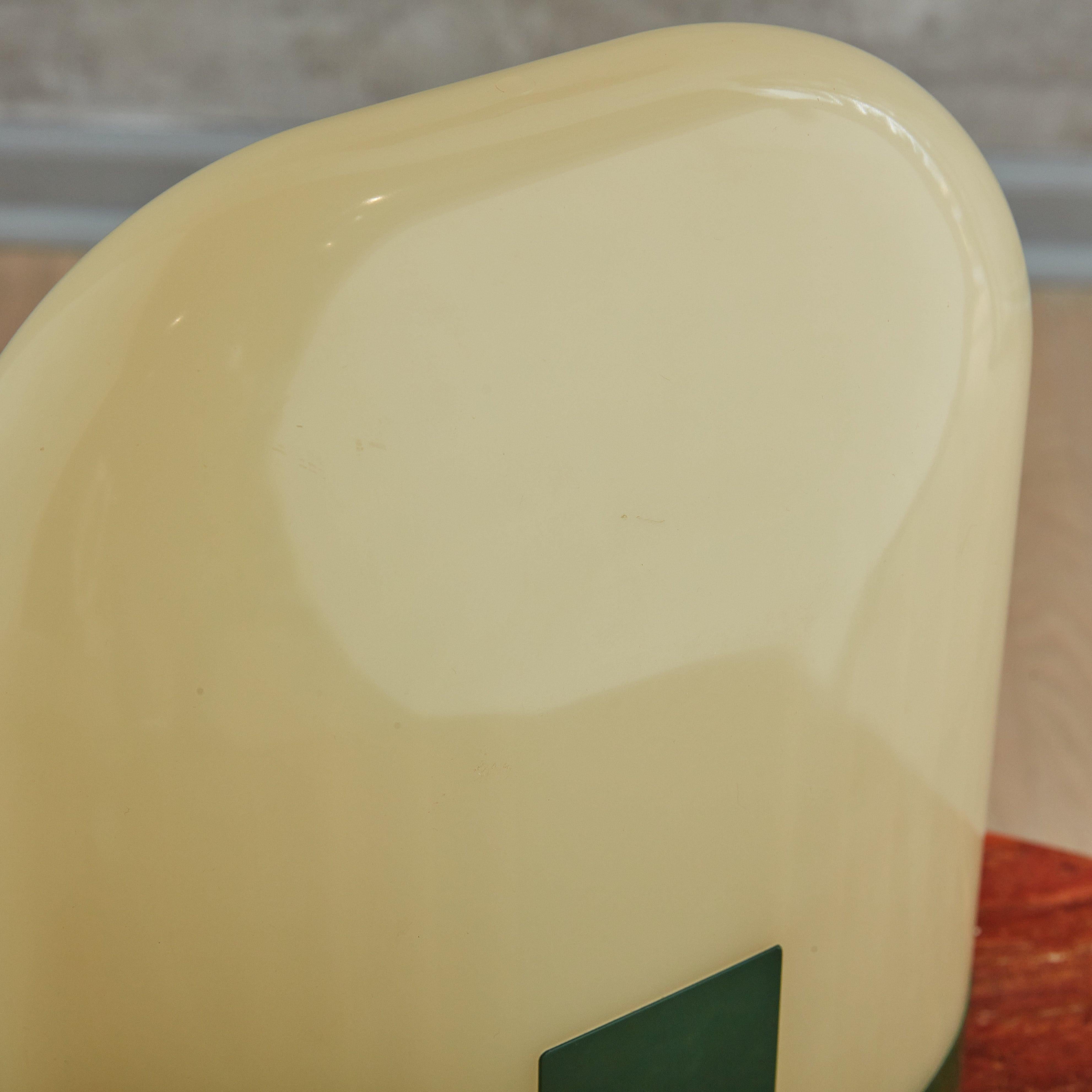 Mid-Century Modern Forest Green + Cream Acrylic Dome Table Lamp, 1970s For Sale