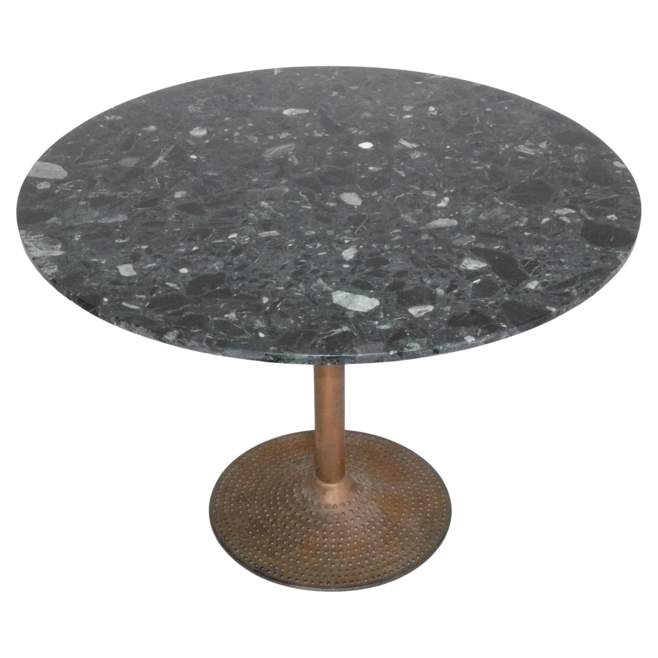 Table de salle à manger en métal finition cuivre et marbre Greene & Greene Illmari Tapiovaara Styl