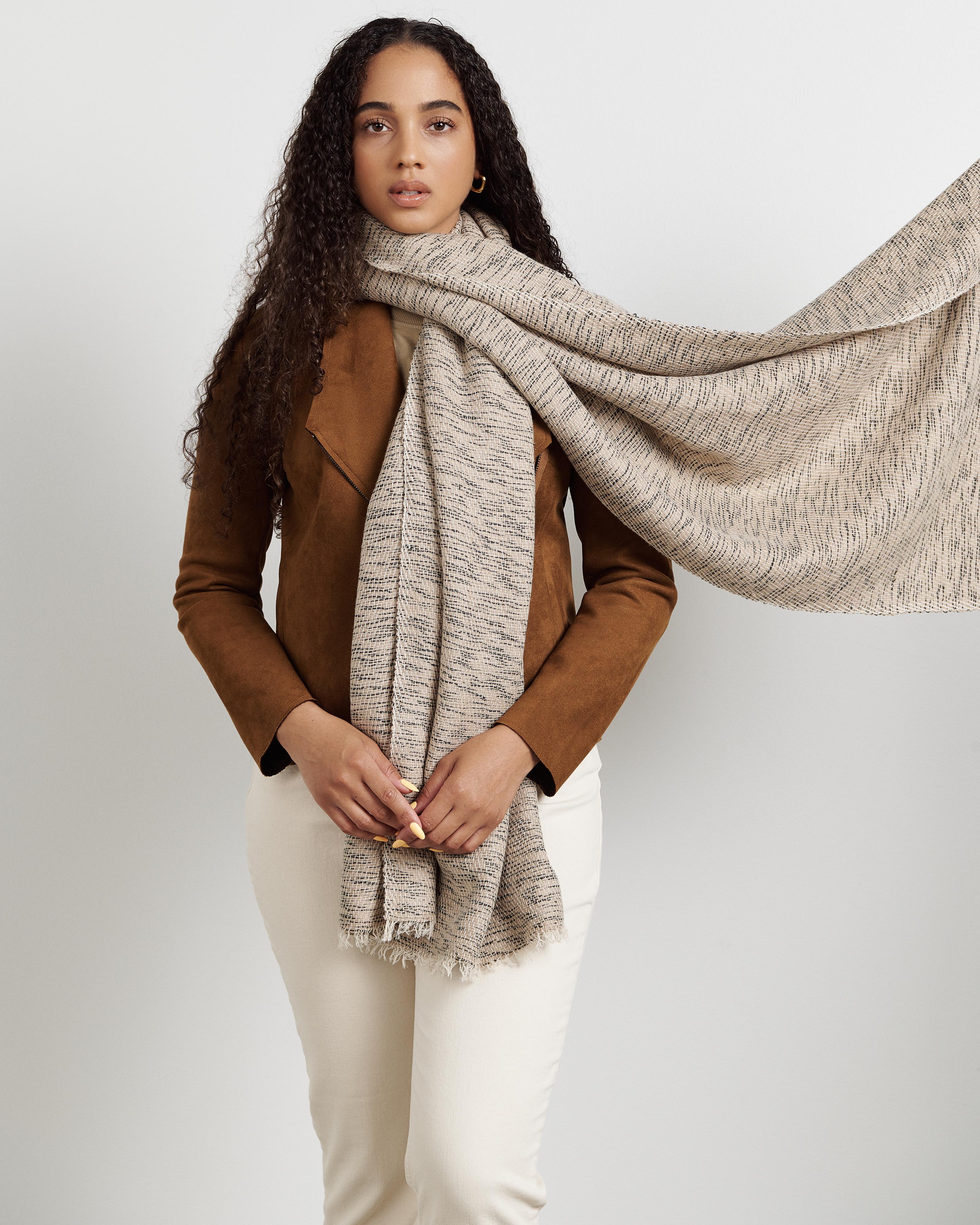 Bufanda De Cachemira Merino Suave Tejida A Mano Noche De Bosque En Crema Neutro en venta 12