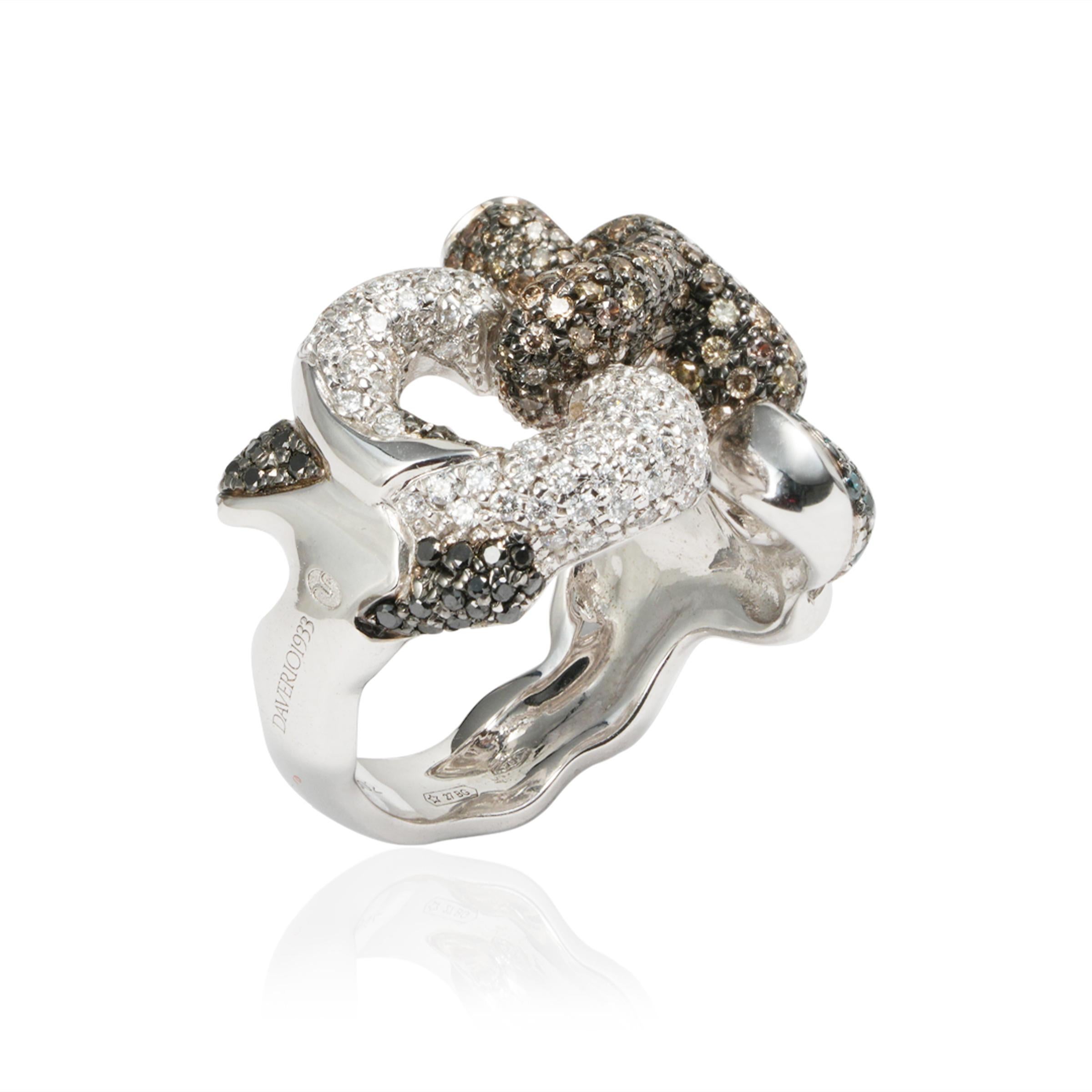 Brilliant Cut Foreverhug Me Icon Ring For Sale