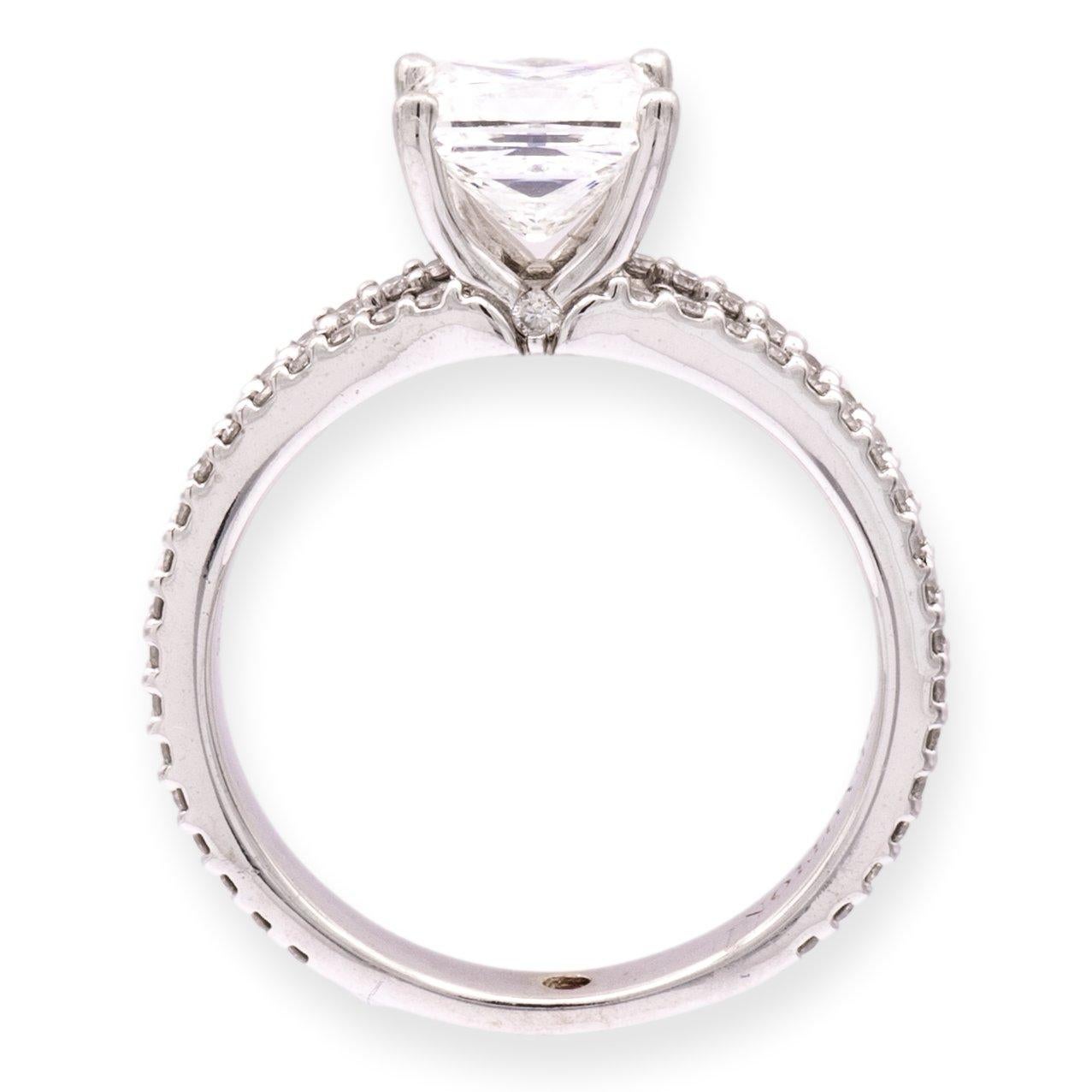 Taille princesse ForeverMark Devotion 18K Bague de fiançailles diamant taille princesse 1.52 Cts.FVVS2 en vente
