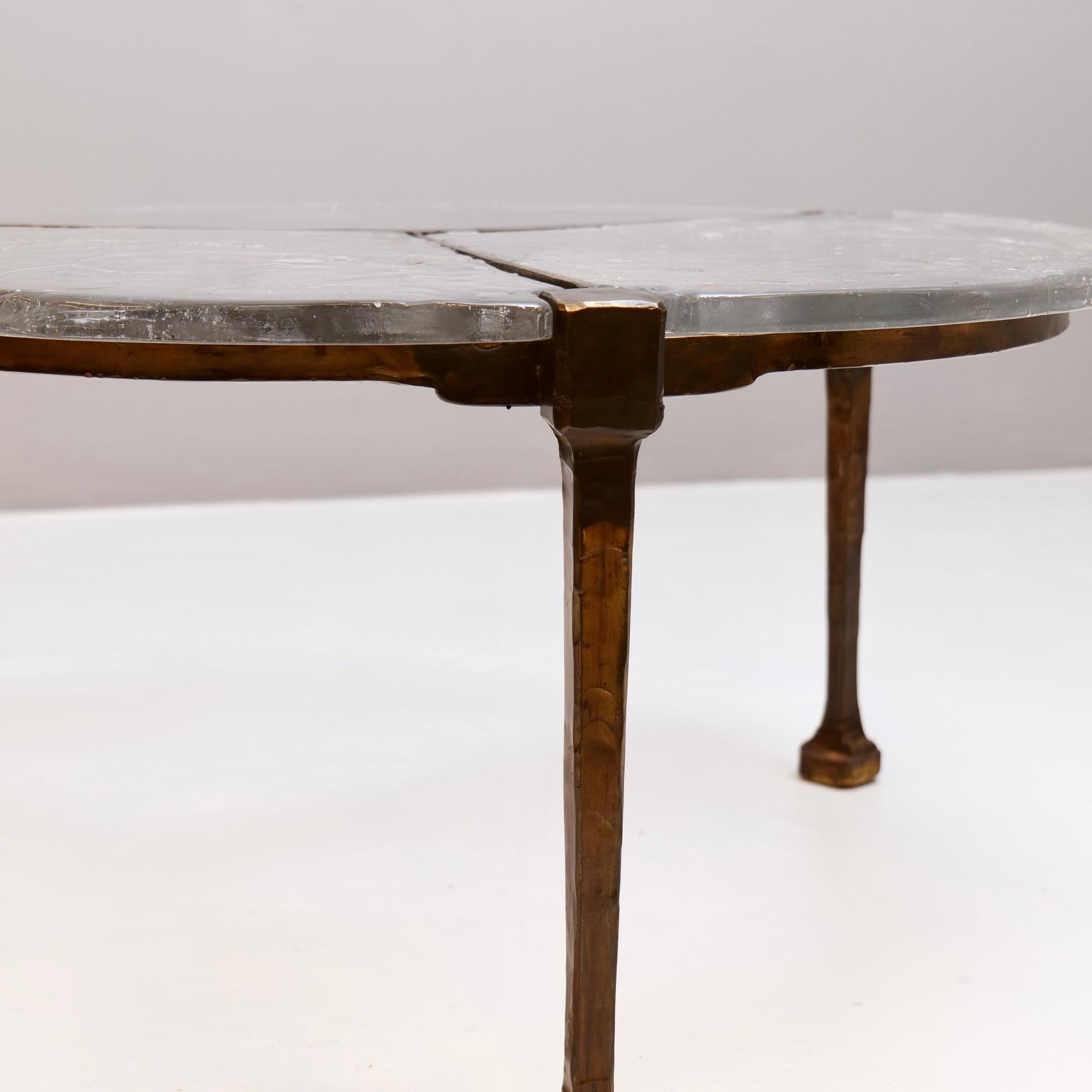 Geschmiedeter Tisch aus Bronze und Glas von Lothar Klute – 1980er Jahre (Ende des 20. Jahrhunderts)