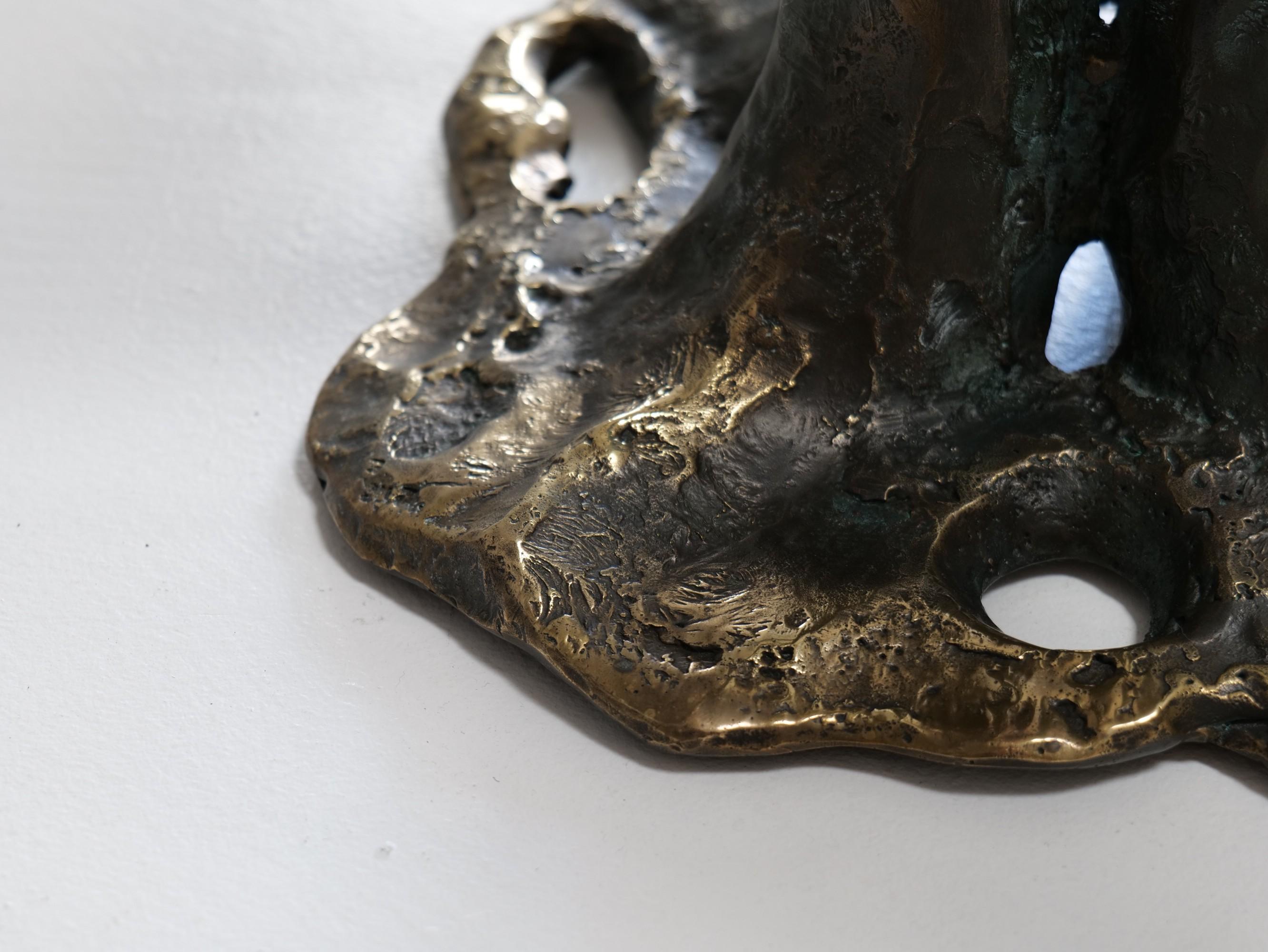 Table en bronze forgé avec découpe  verre en cristal de plomb - par Lothar Klute en vente 9