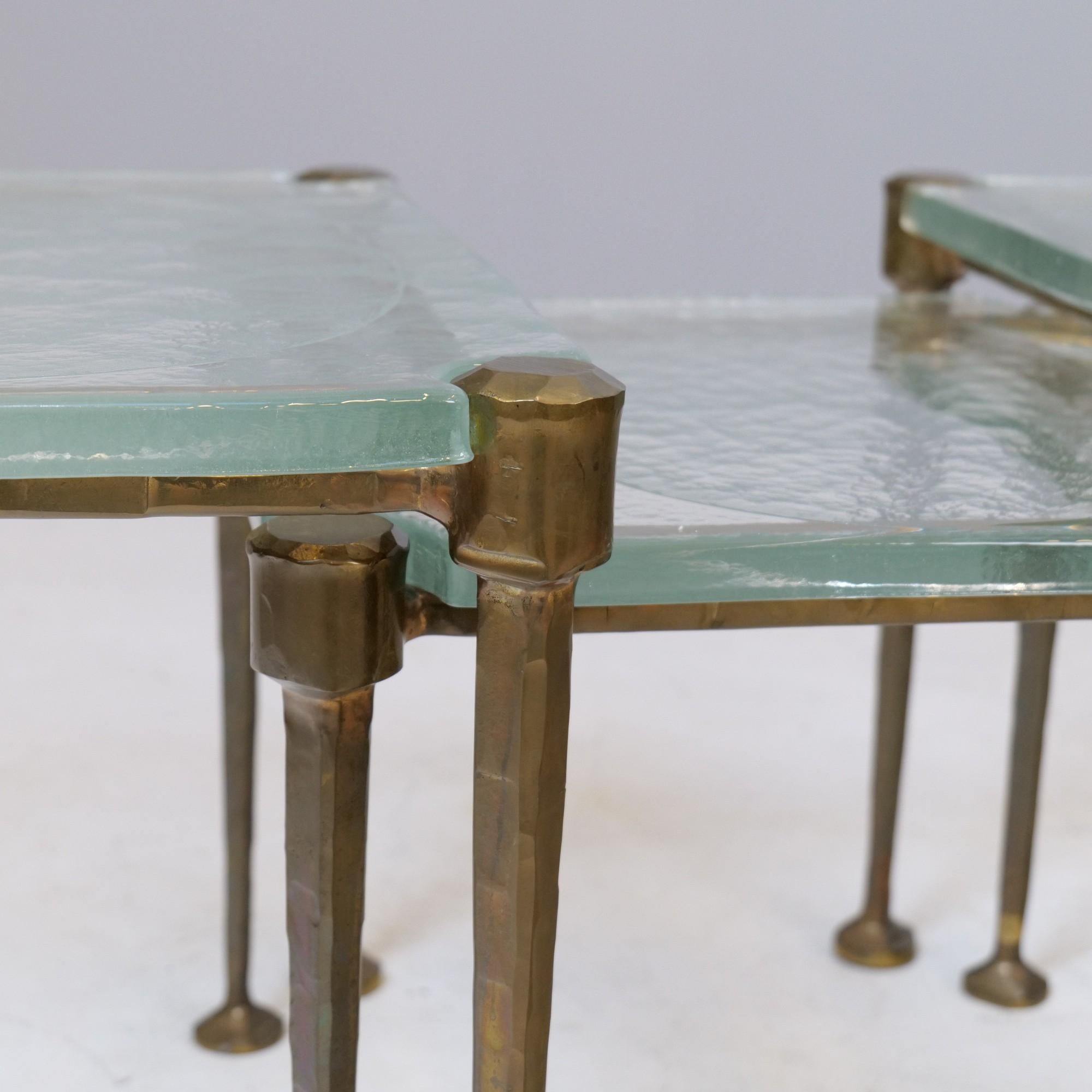 Bronze Tables en bronze forgé avec verre coulé de Lothar Klute en vente