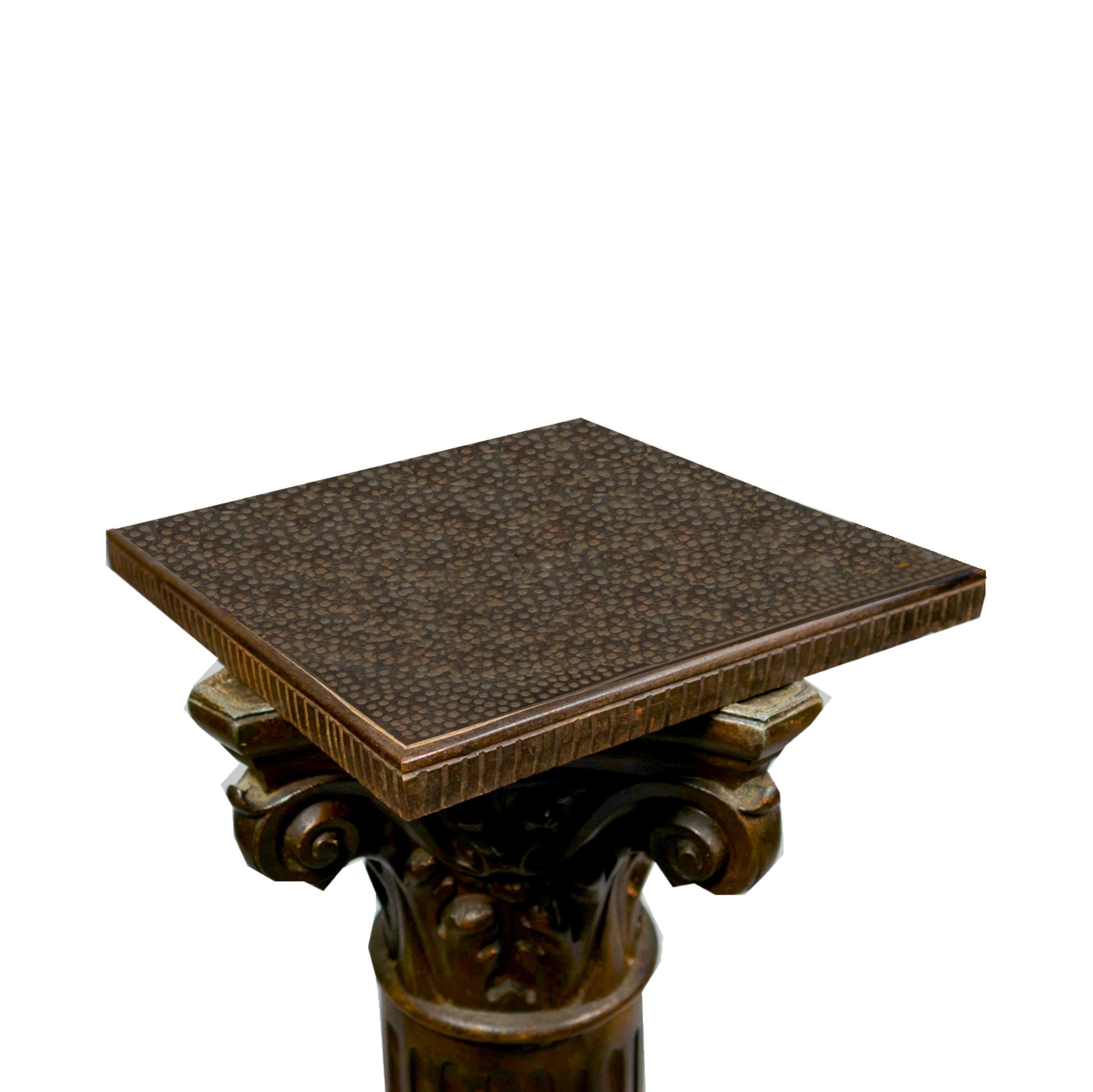 Forged Metal Napoleon III Column, 19th Century In Good Condition For Sale In Lisbon, PT