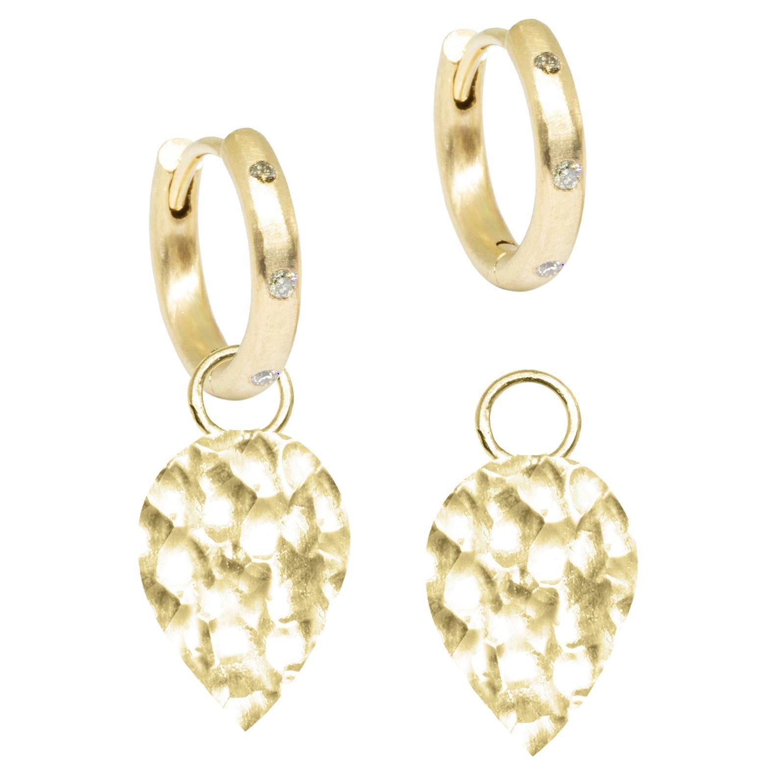 Boucles d'oreilles breloques en or poire forgé 18 carats