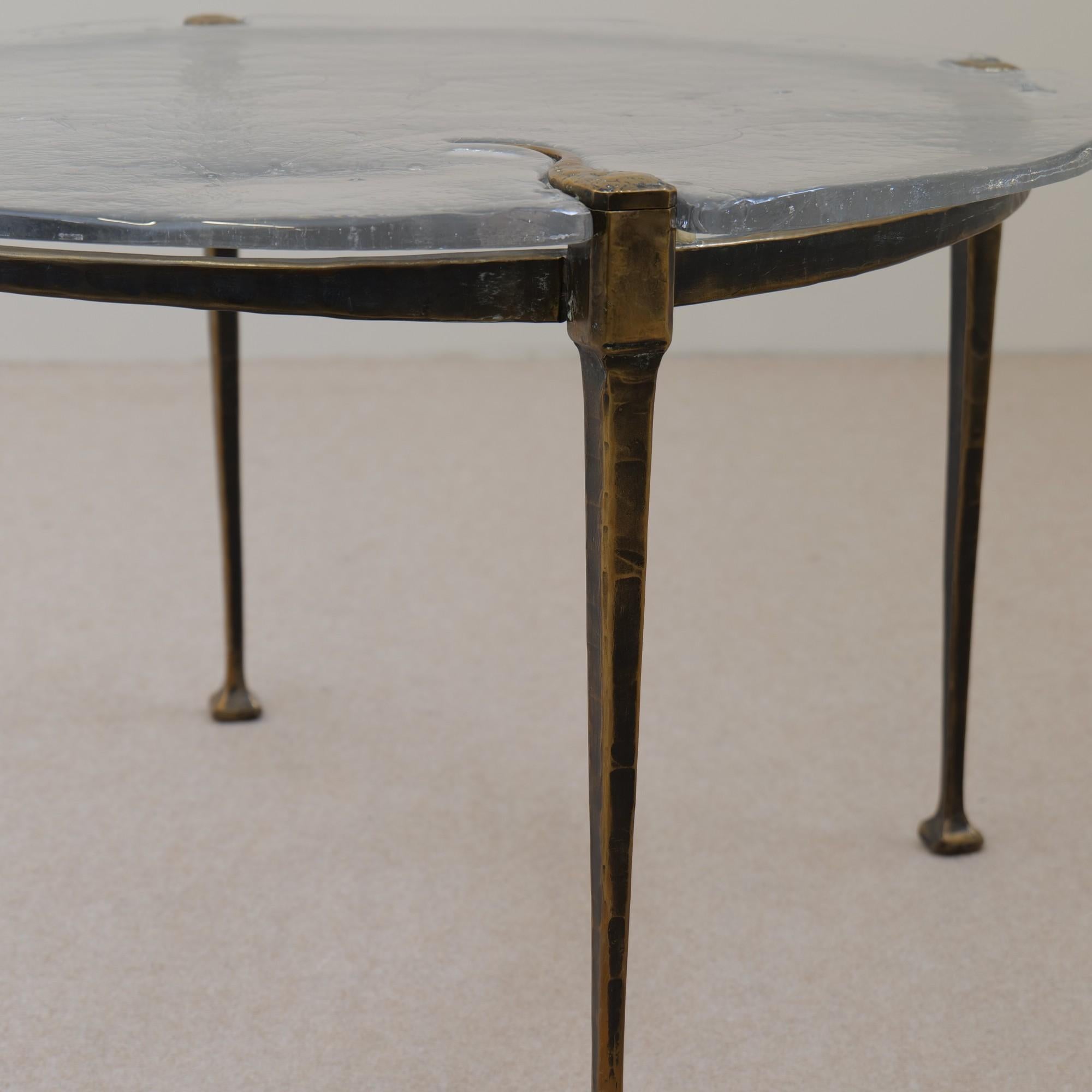 forged round bronze table by Lothar Klute In Good Condition For Sale In Saarbrücken, DE