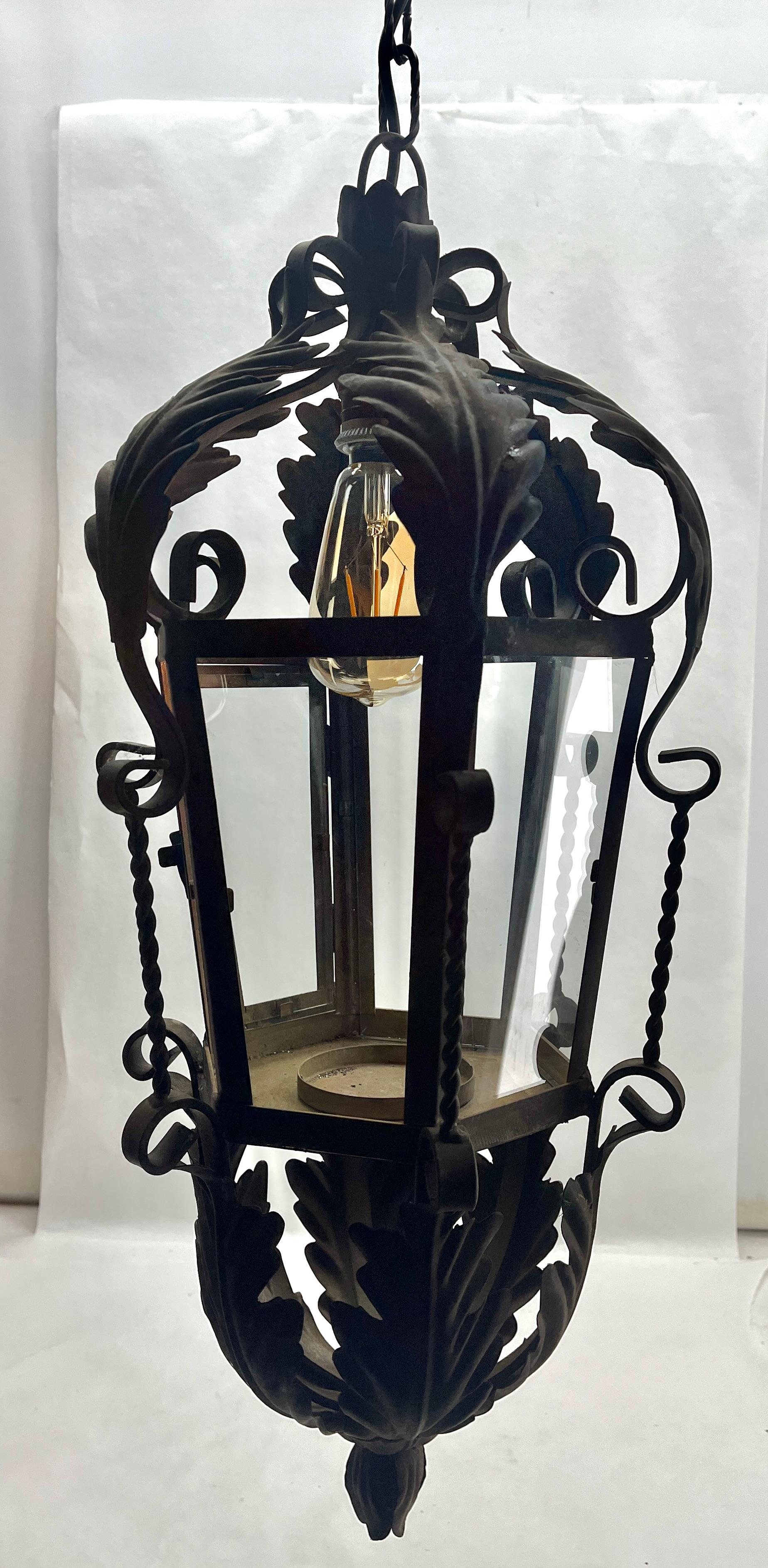Lampada a sospensione in vetro trasparente con lampadina o con candela in vendita 2