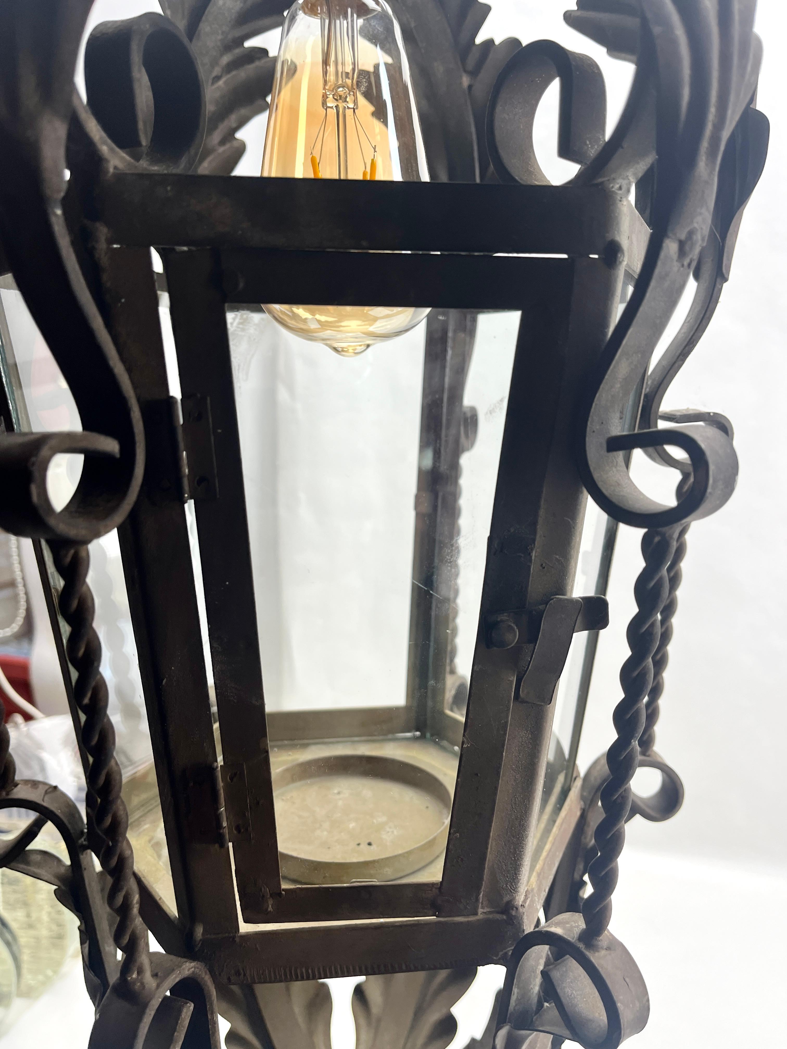 Lampada a sospensione in vetro trasparente con lampadina o con candela in vendita 7