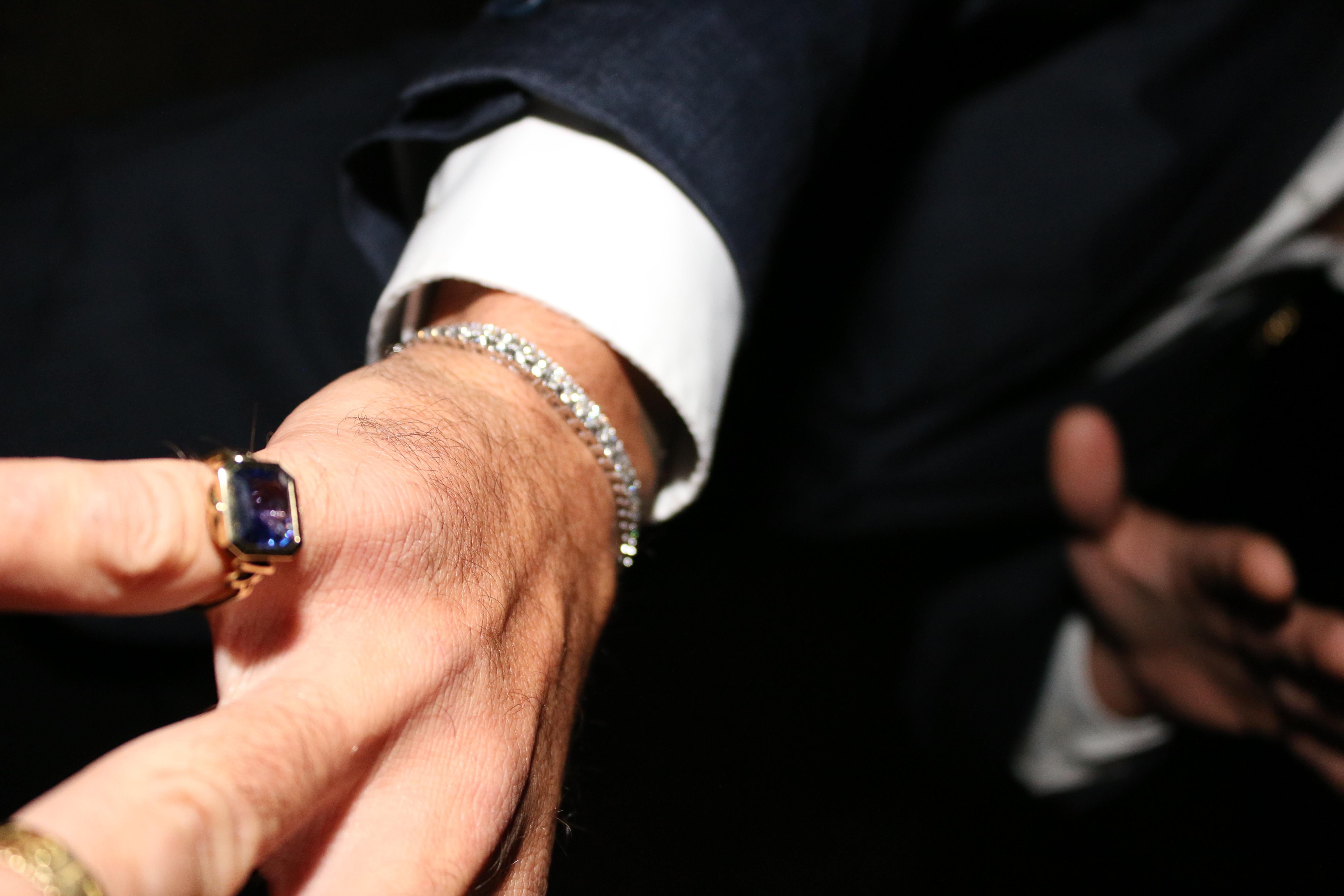 For Sale:  Forget Me Knot 5ct Tanzanite Ring in 18ct Rose Gold 3