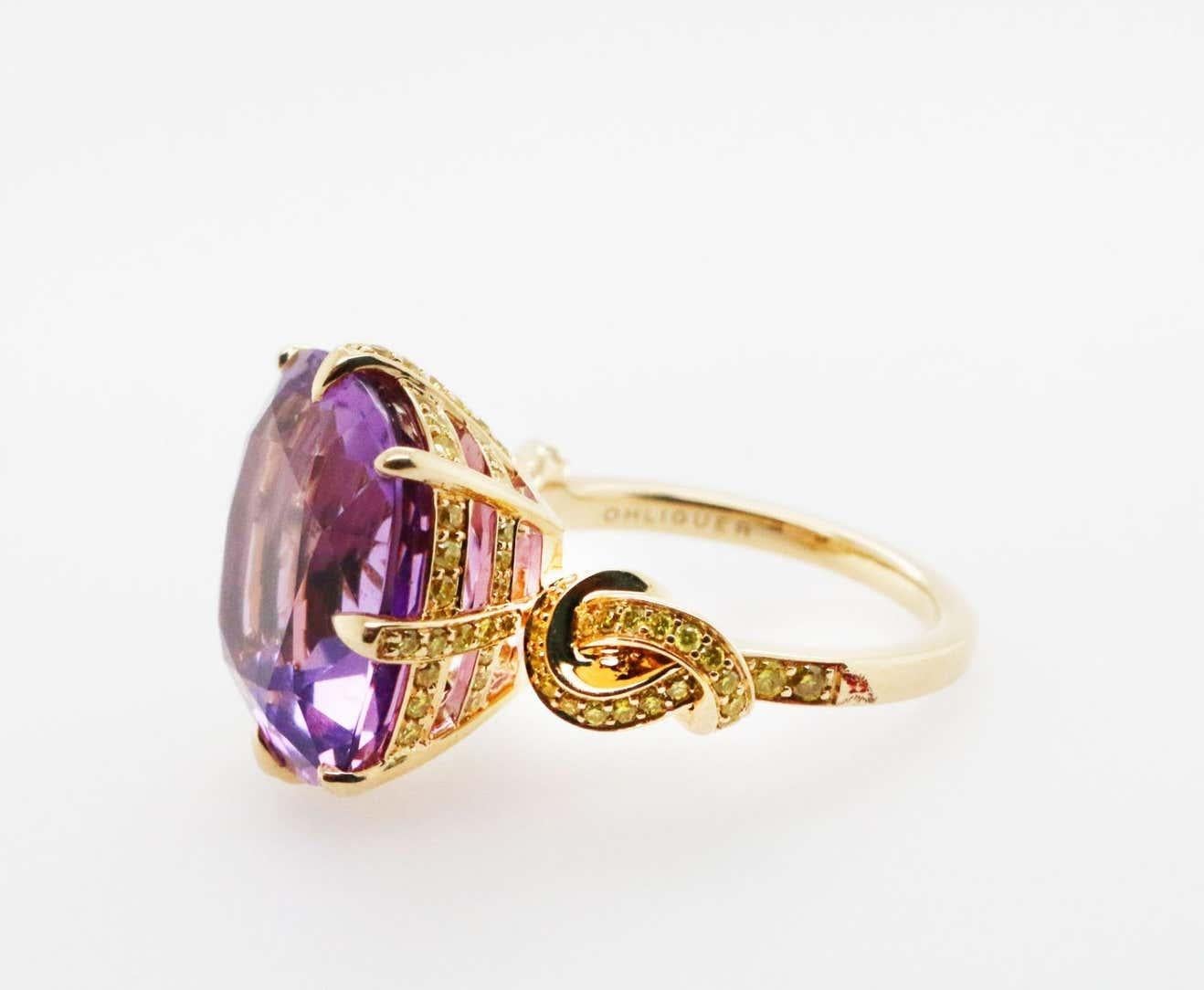 'Forget me Knot' Cocktailring aus 18 Karat Gelbgold mit Amethysten und gelben Diamanten (Brillantschliff) im Angebot