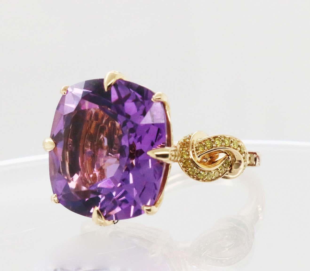 Brilliant Cut 'Forget me Knot' Amethyst and Yellow Diamond Cocktail Ring in 18ct Yellow Gold For Sale