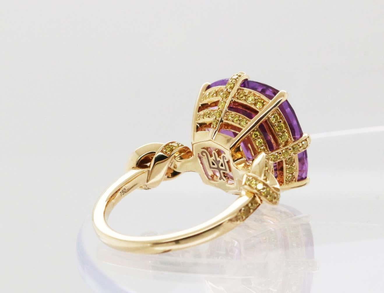 'Forget me Knot' Amethyst and Yellow Diamond Cocktail Ring in 18ct Yellow Gold In New Condition For Sale In Brisbane, AU